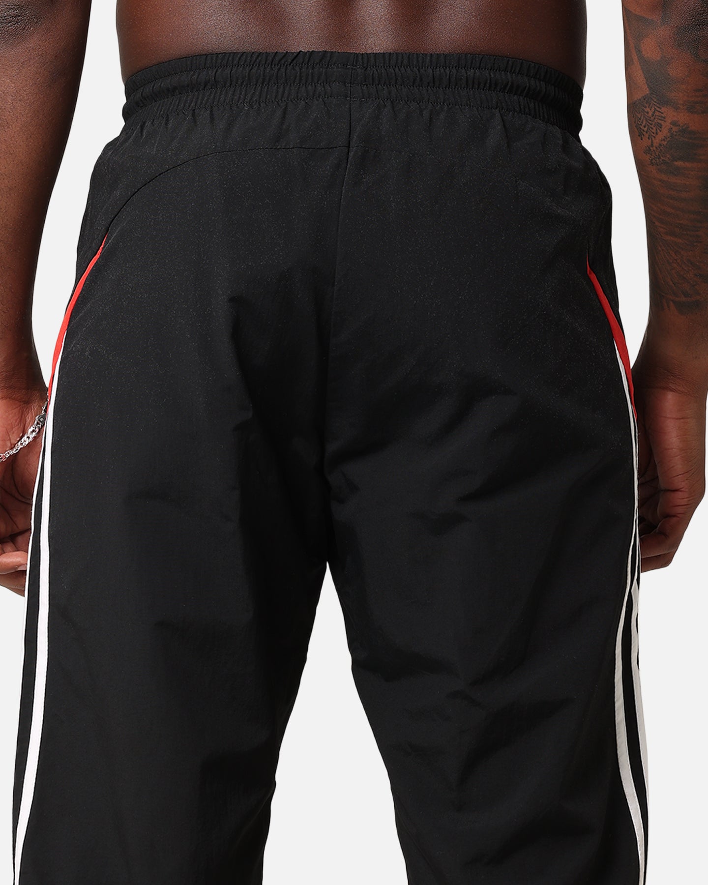 {product_title} - {shop_name}