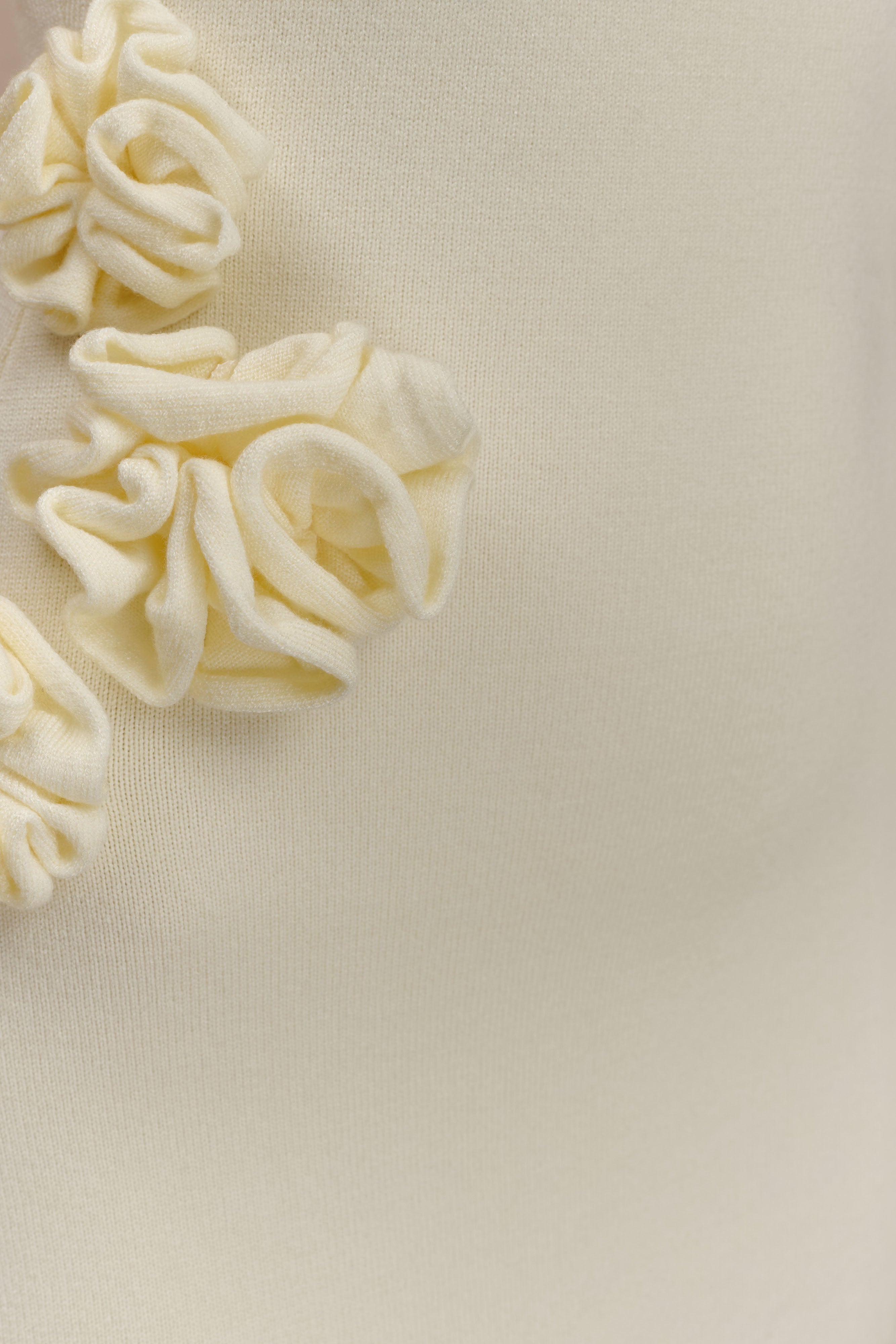 Paloma One Shoulder Knit Maxi Dress With Flowers - Ivory、mySite、solidvoid