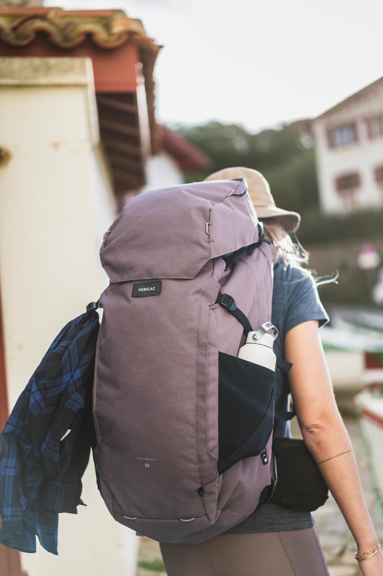 Forclaz Women's Travel 900 60 + 6 L Backpacking Pack