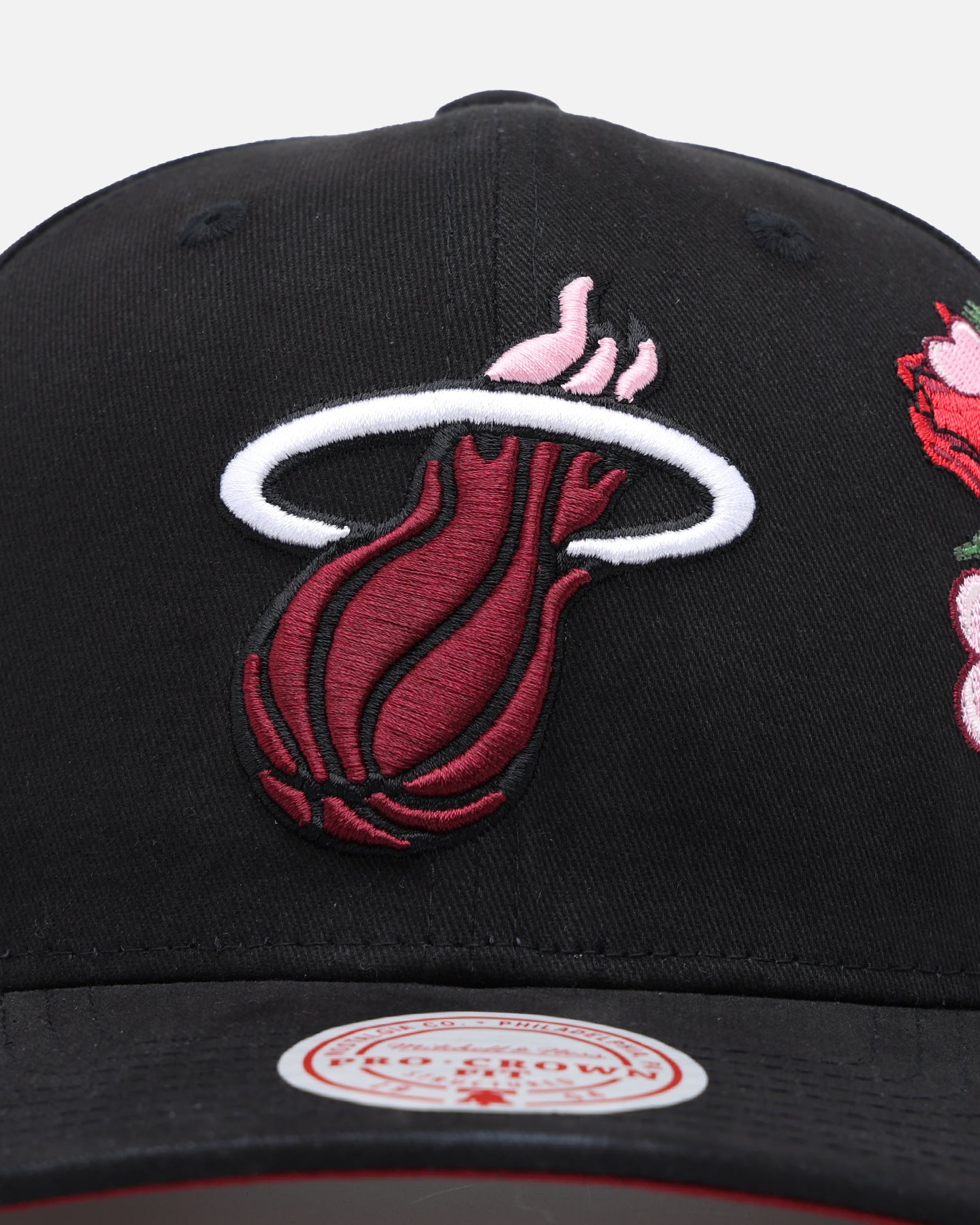 Mitchell & Ness Miami Heat 'Love & Devotion' Pro Crown Snapback Black、mySite、zt4zffjzw