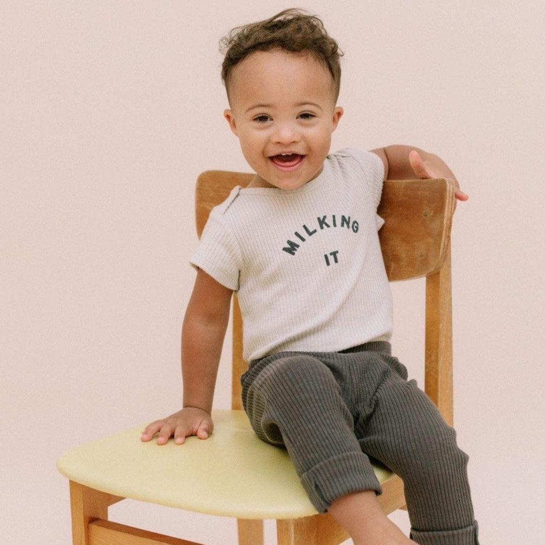 Claude & Co Milking It Short Sleeve Bodysuit - Oat、mySite、merchandisen