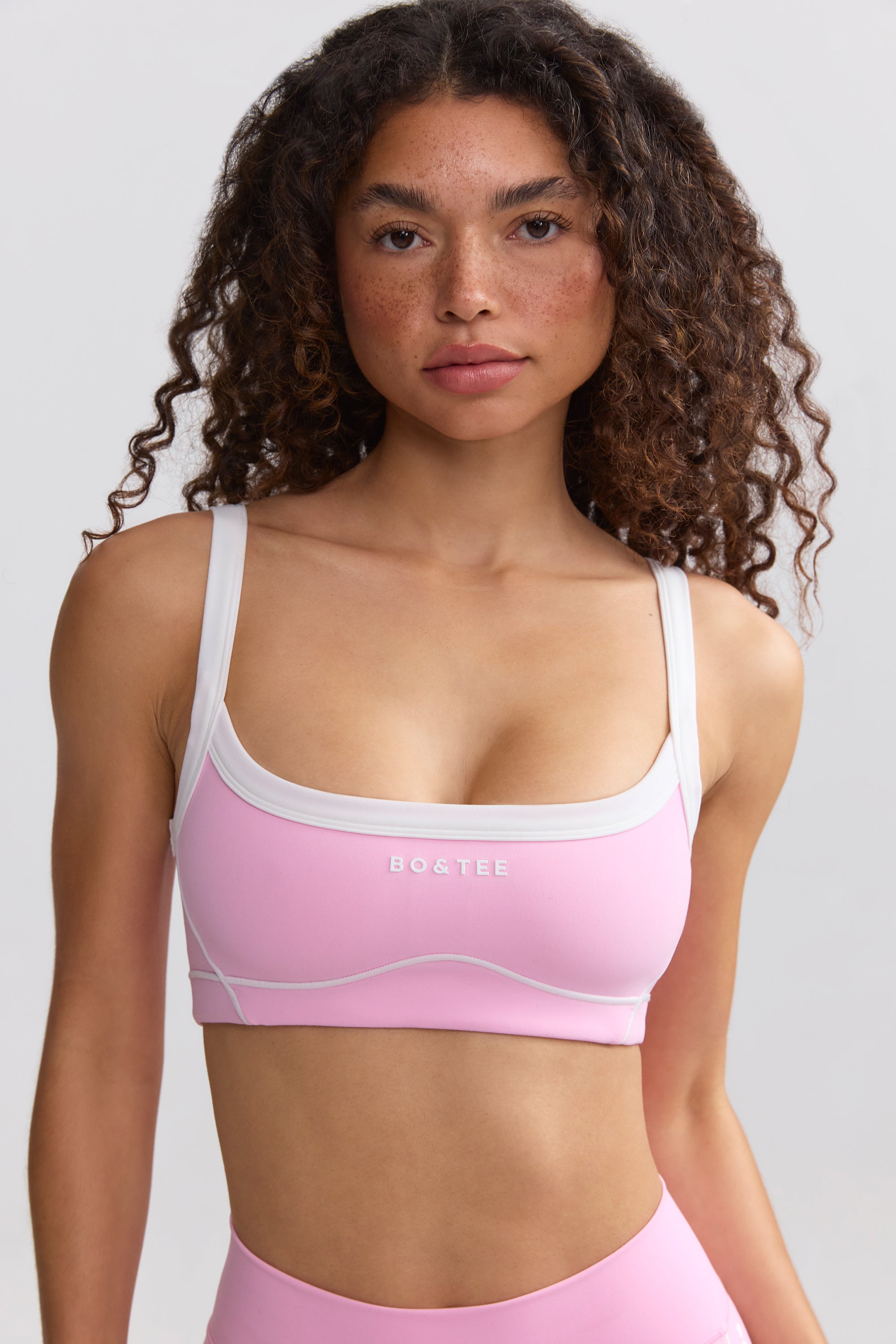 Soft Active Contrast-Trim Sports Bra in Baby Pink、mySite、solidvoid