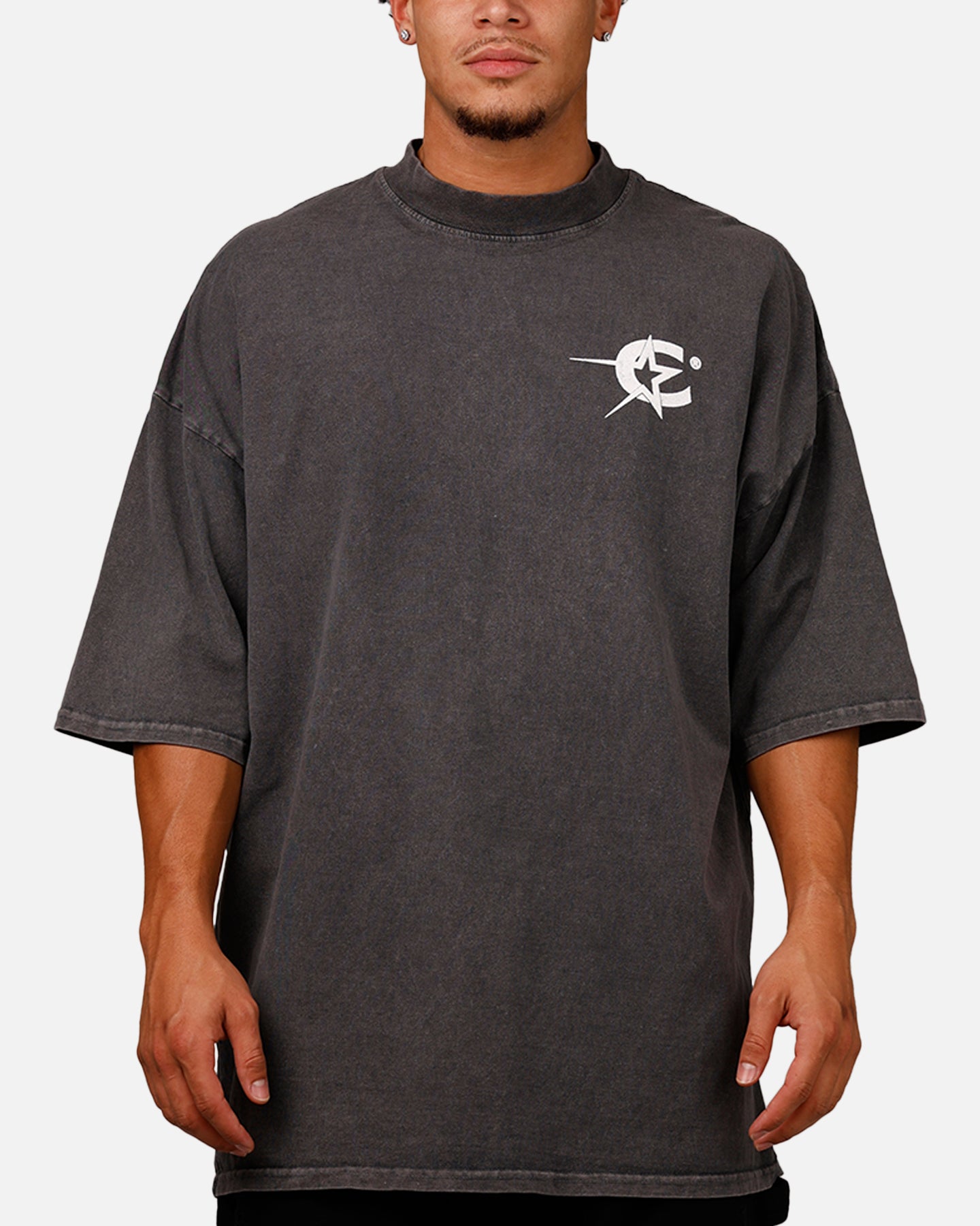 {product_title} - {shop_name}