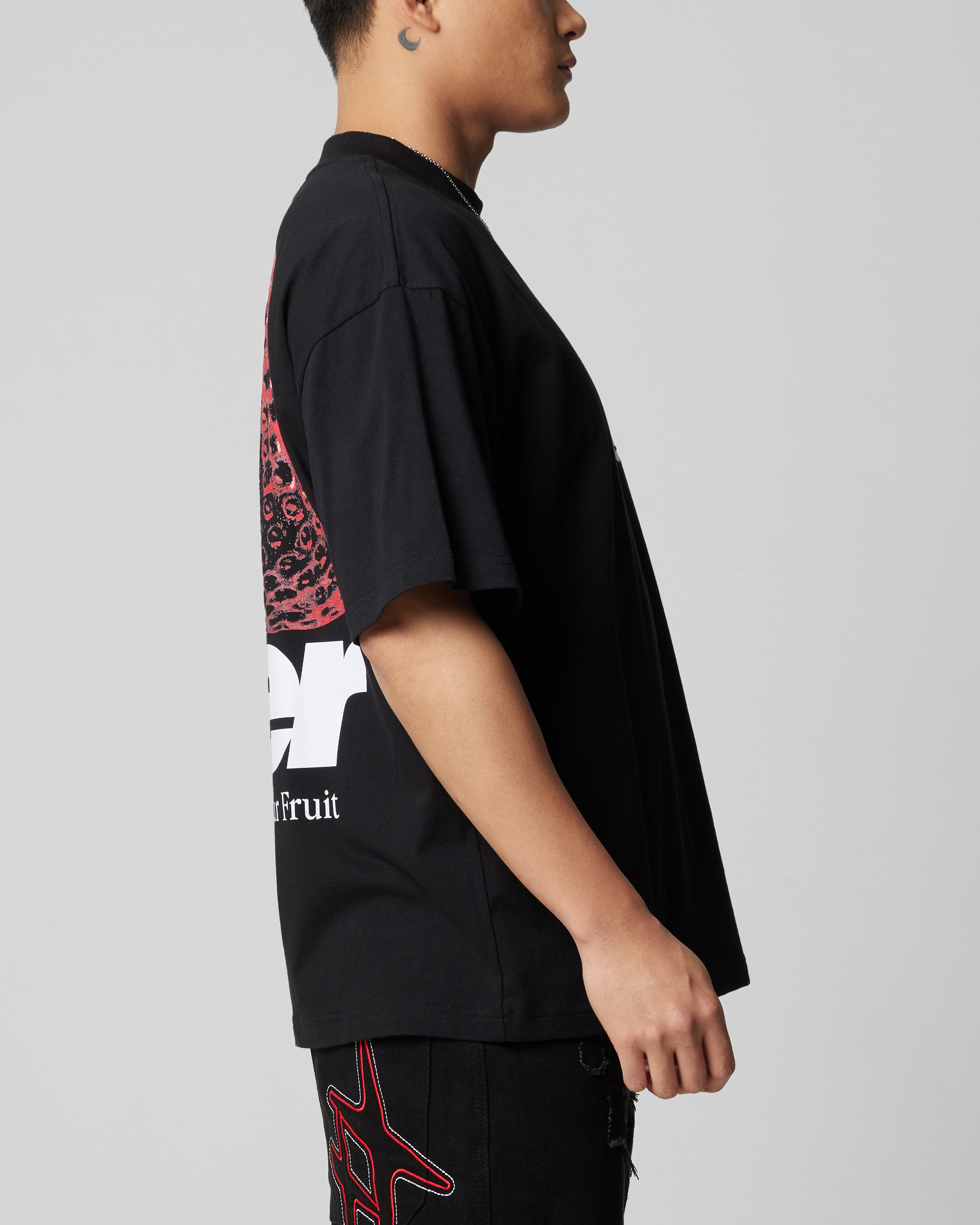 Loiter Strawberry T-Shirt Black、mySite、zt4zffjzw