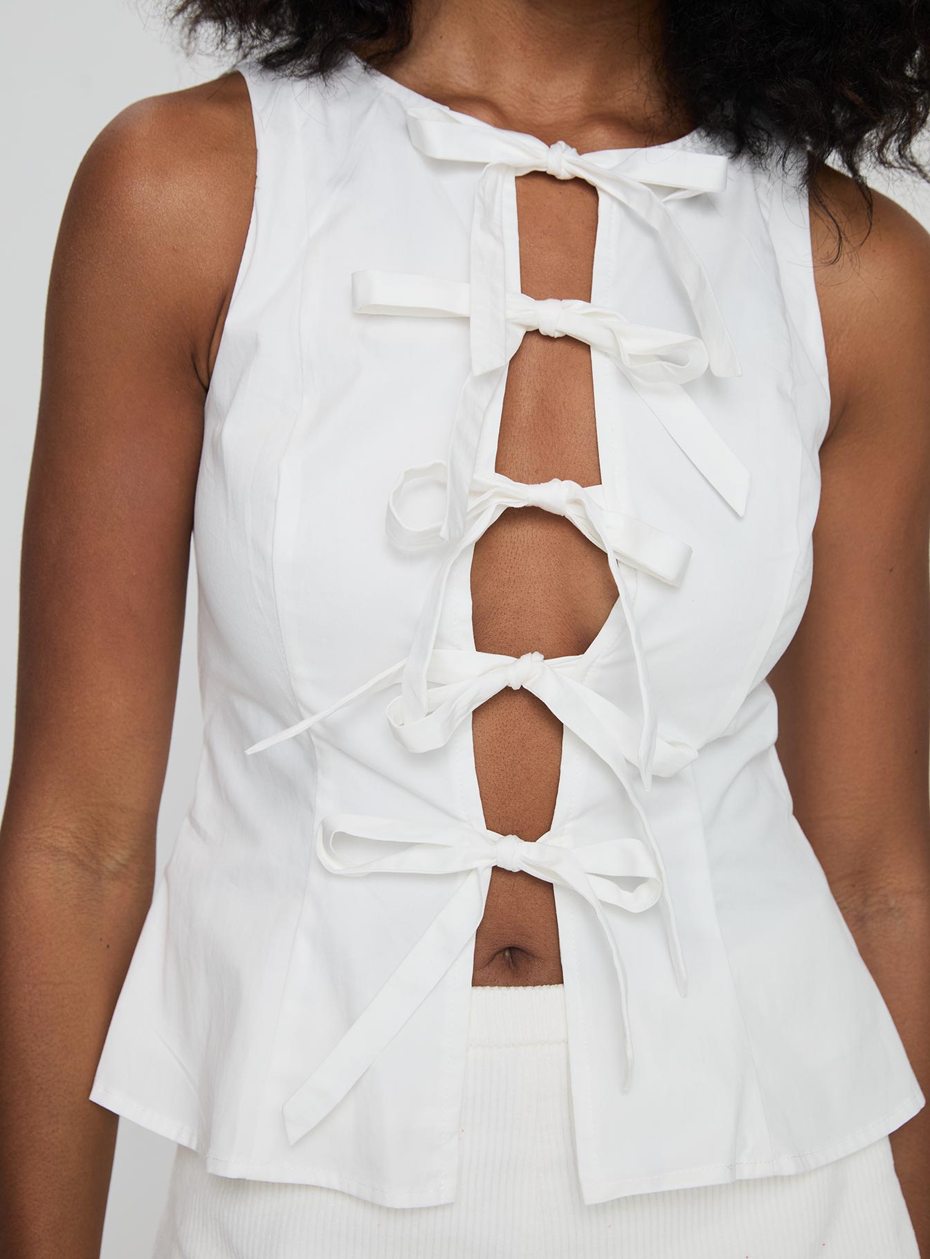 Luminary Tie Up Top White、mySite、solidvoid