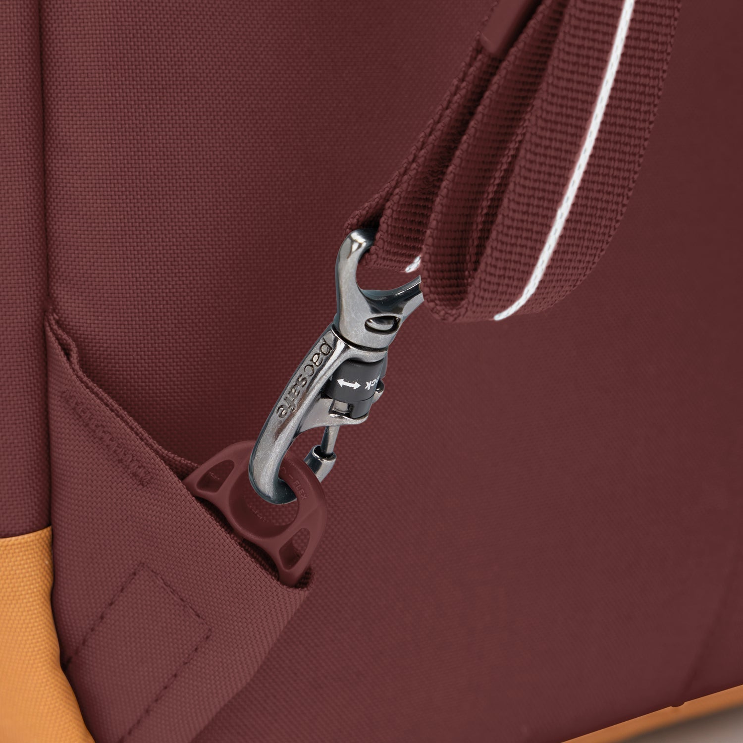 Pacsafe® GO 25L anti-theft backpack、mySite、garagedoors4me