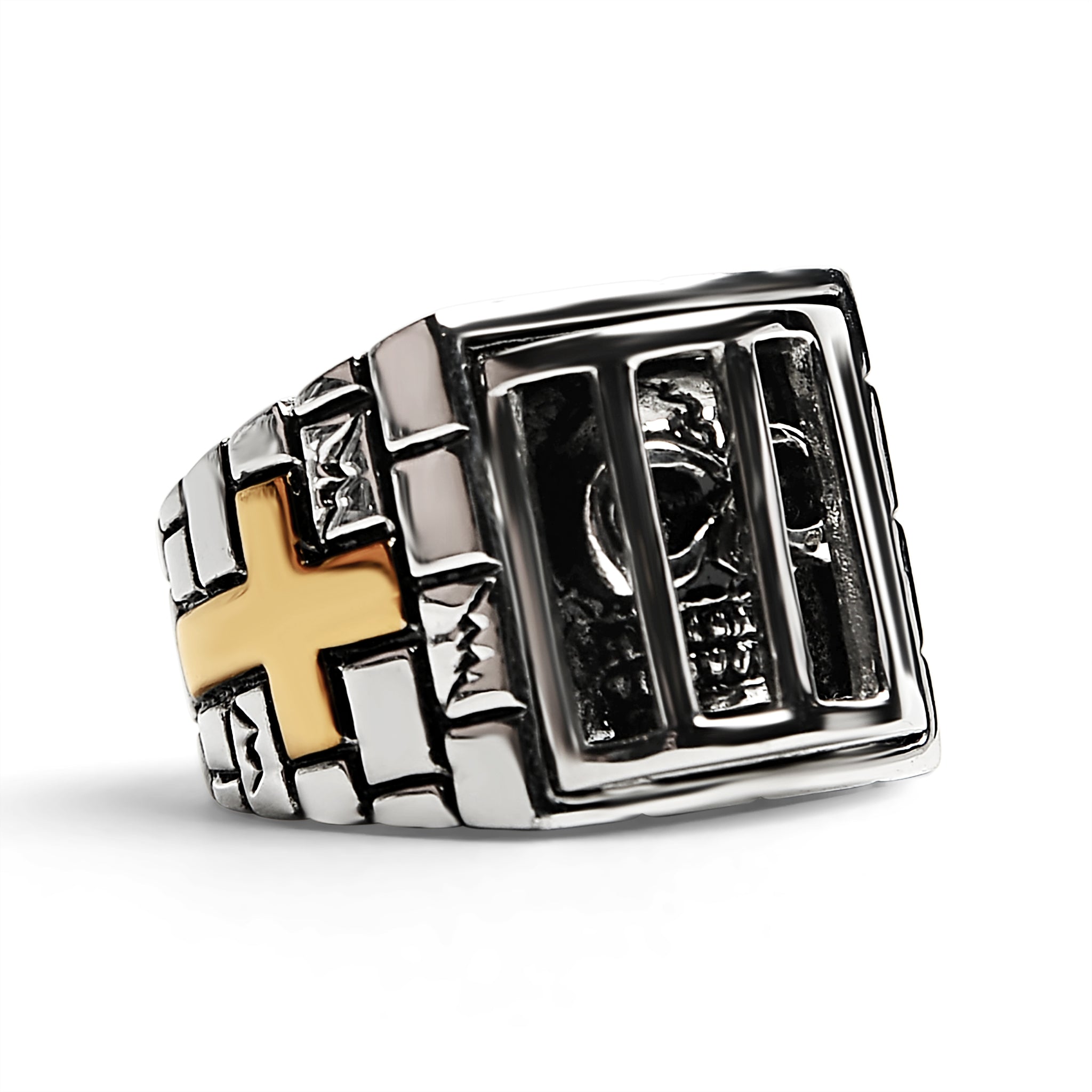 Stainless Steel Medieval Jailed Skull With 18K Gold PVD Coated Cross Accents Ring / SCR4101、mySite、dreamappss