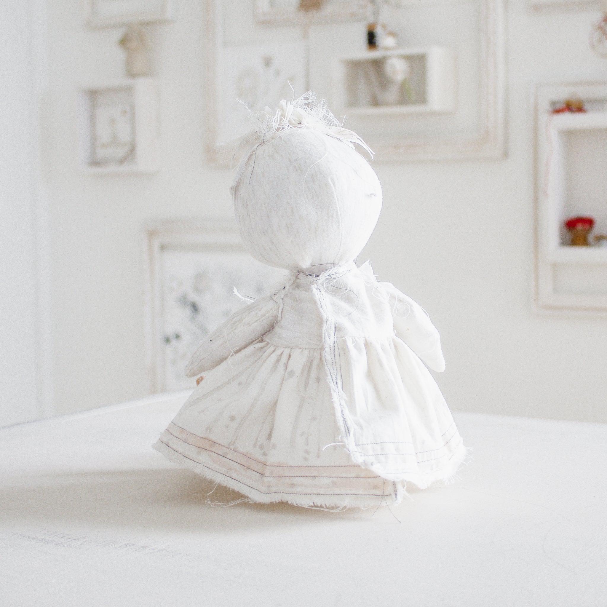 RETIRED - Hutch Studio Original - Sofie Singalong - Hand-Crafted Cotton & Knit Bird、mySite、g9winljtr