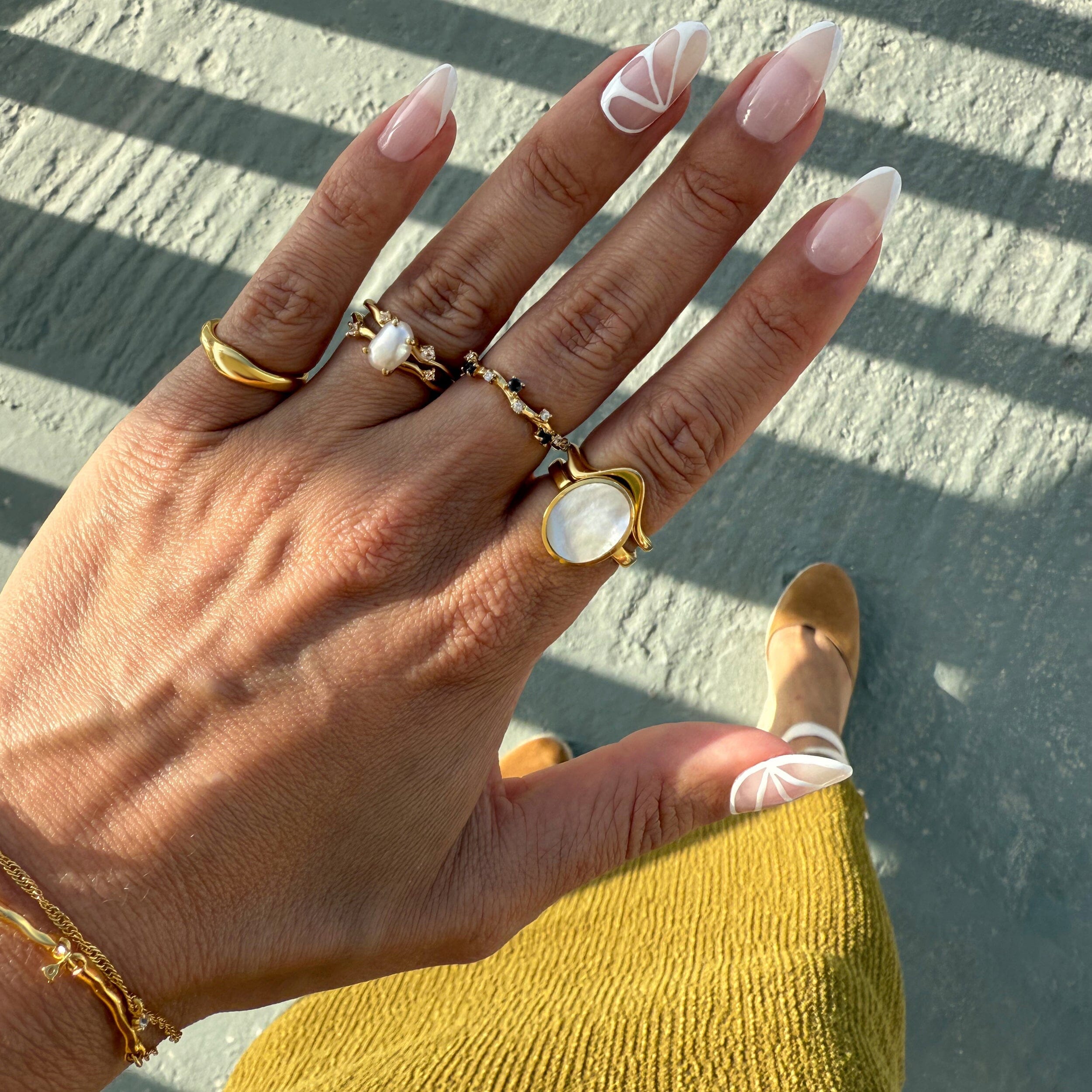 Mother of Pearl Ring - Enfolded、mySite、hinf8tx79