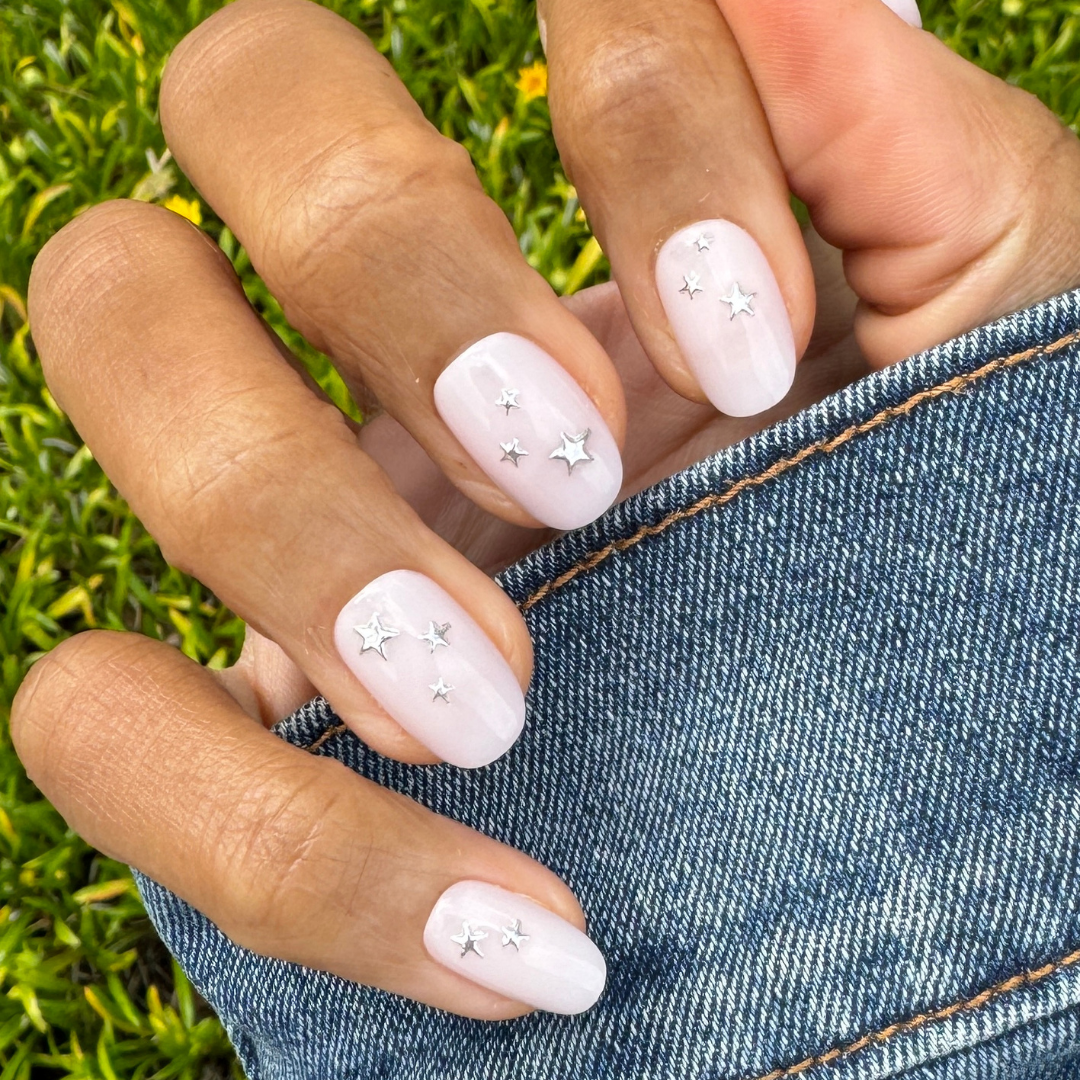 Soft Silver Foil Stars - Press-On | Short | Round、mySite、solidvoid