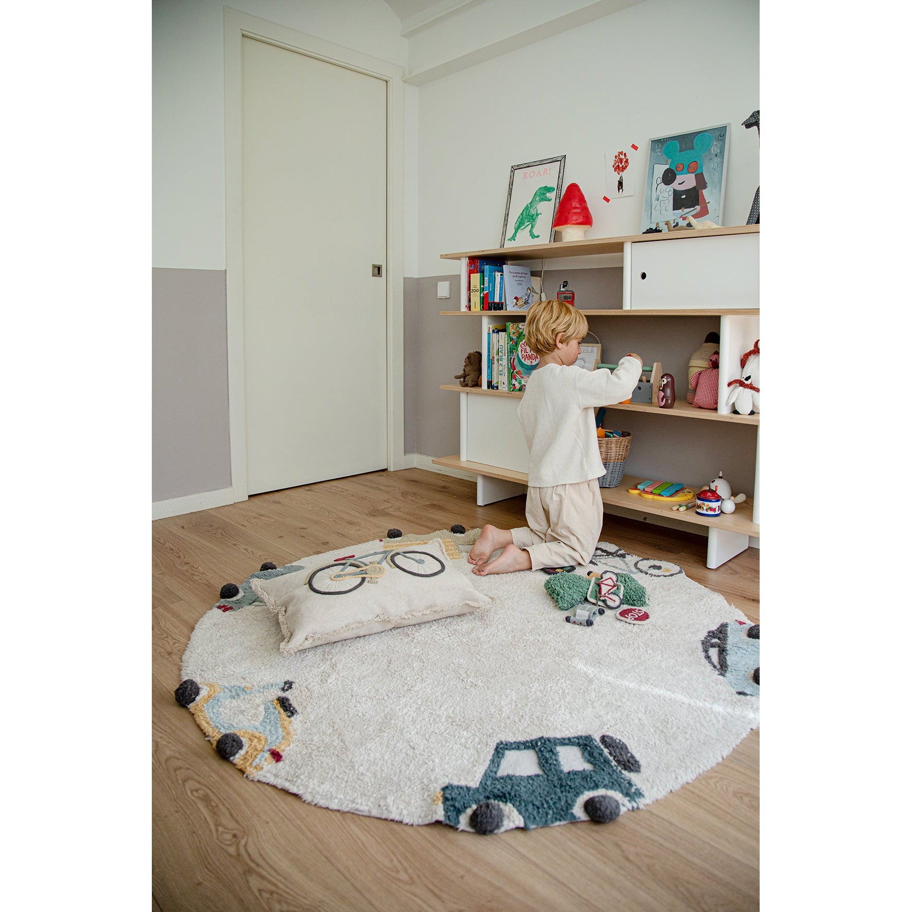 Eco-City Wheels Washable Round Area Rug、mySite、gigharbornorthrealestate