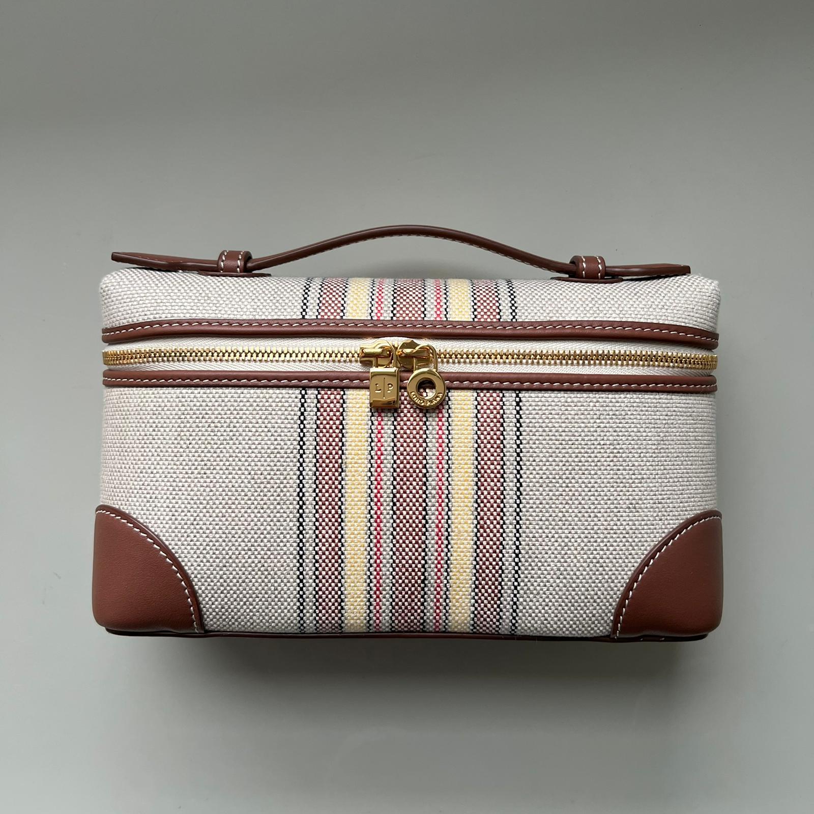 Loro Piana Extra Pocket Pouch L19 (Lp Record/Caramel Sugar)、mySite、garminoutage.com