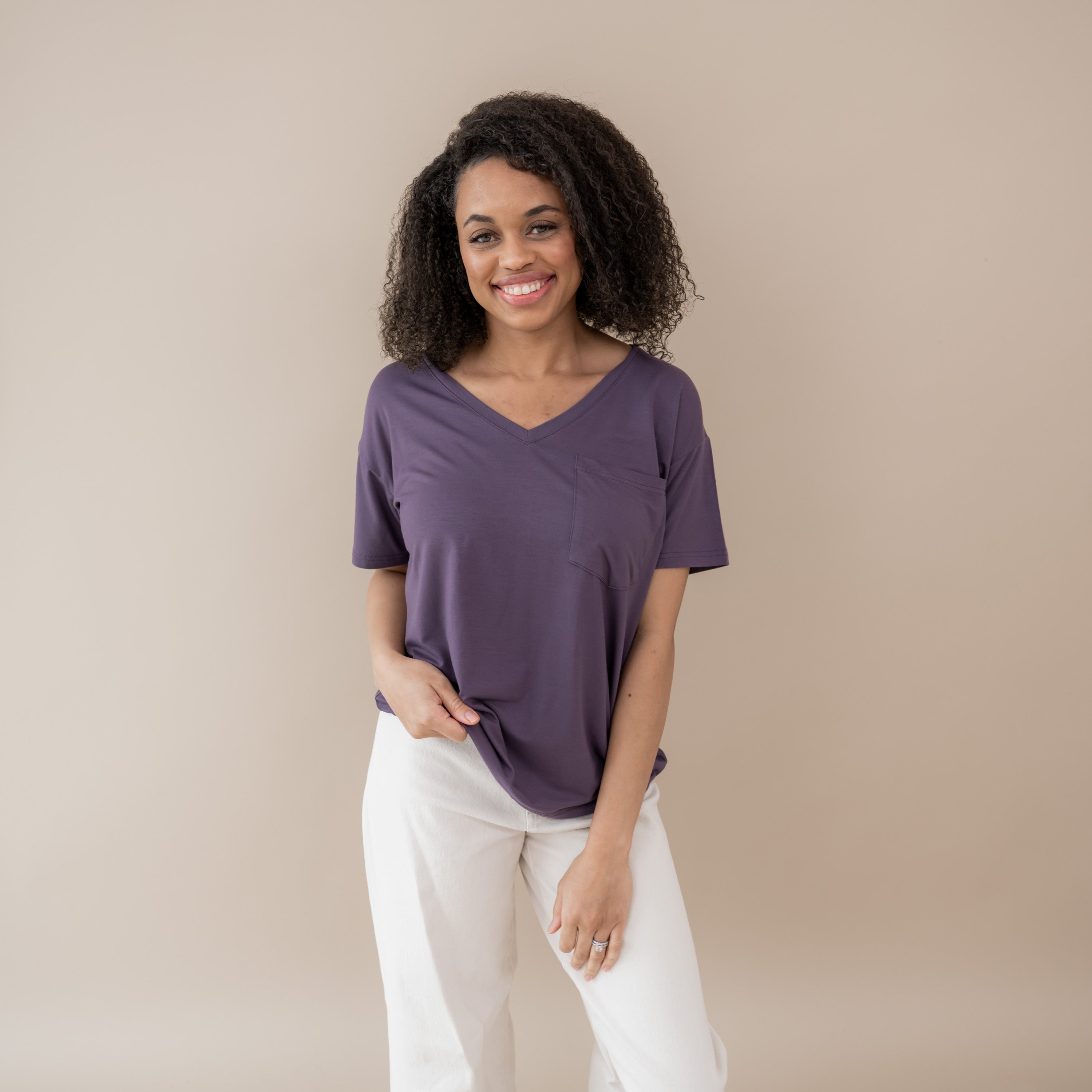  Women’s Relaxed Fit V-Neck in Currant、mySite、layawaytickets