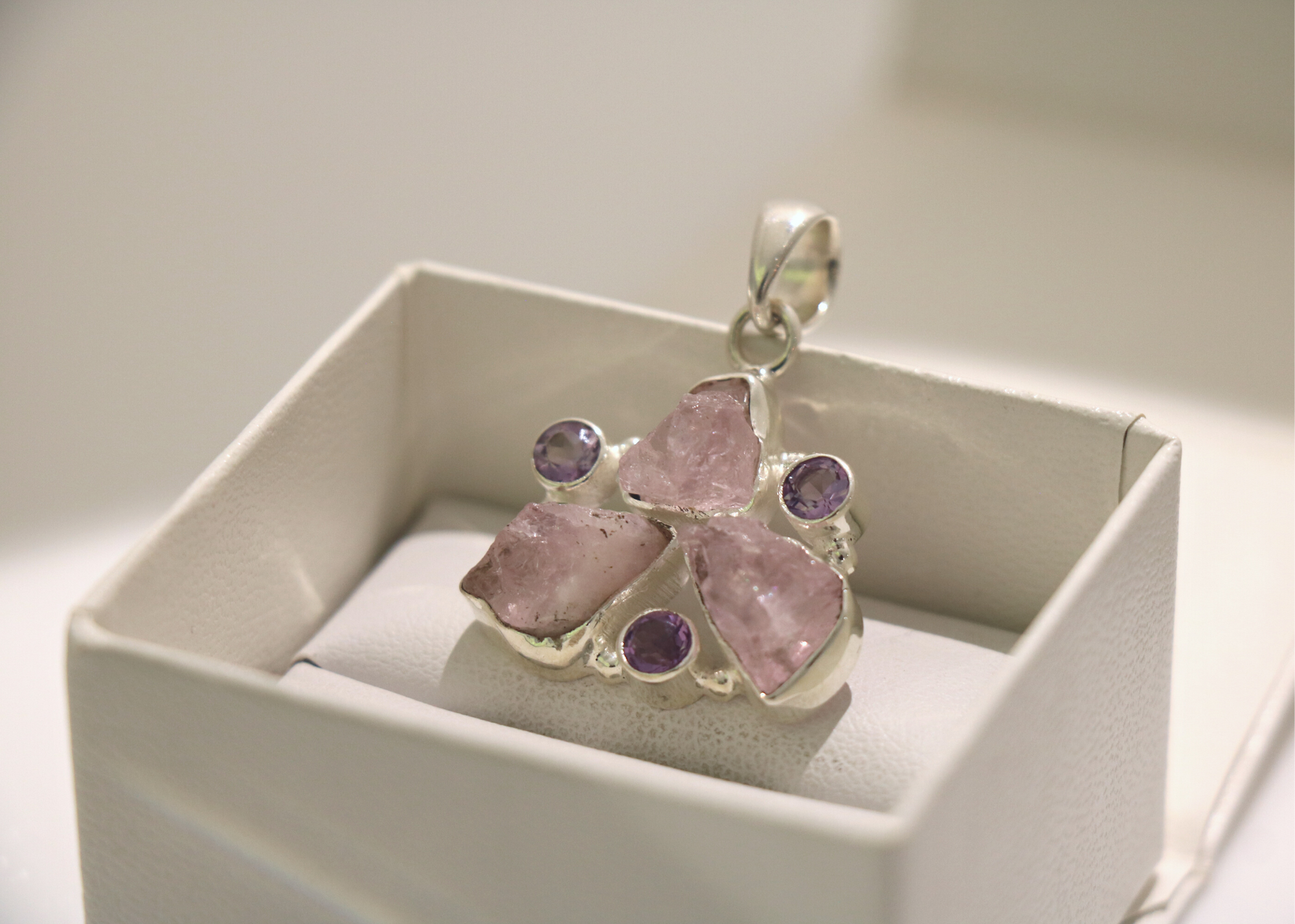 Rose Quartz and Amethyst Trinity Pendant (Sterling Silver)、mySite、topwebapps