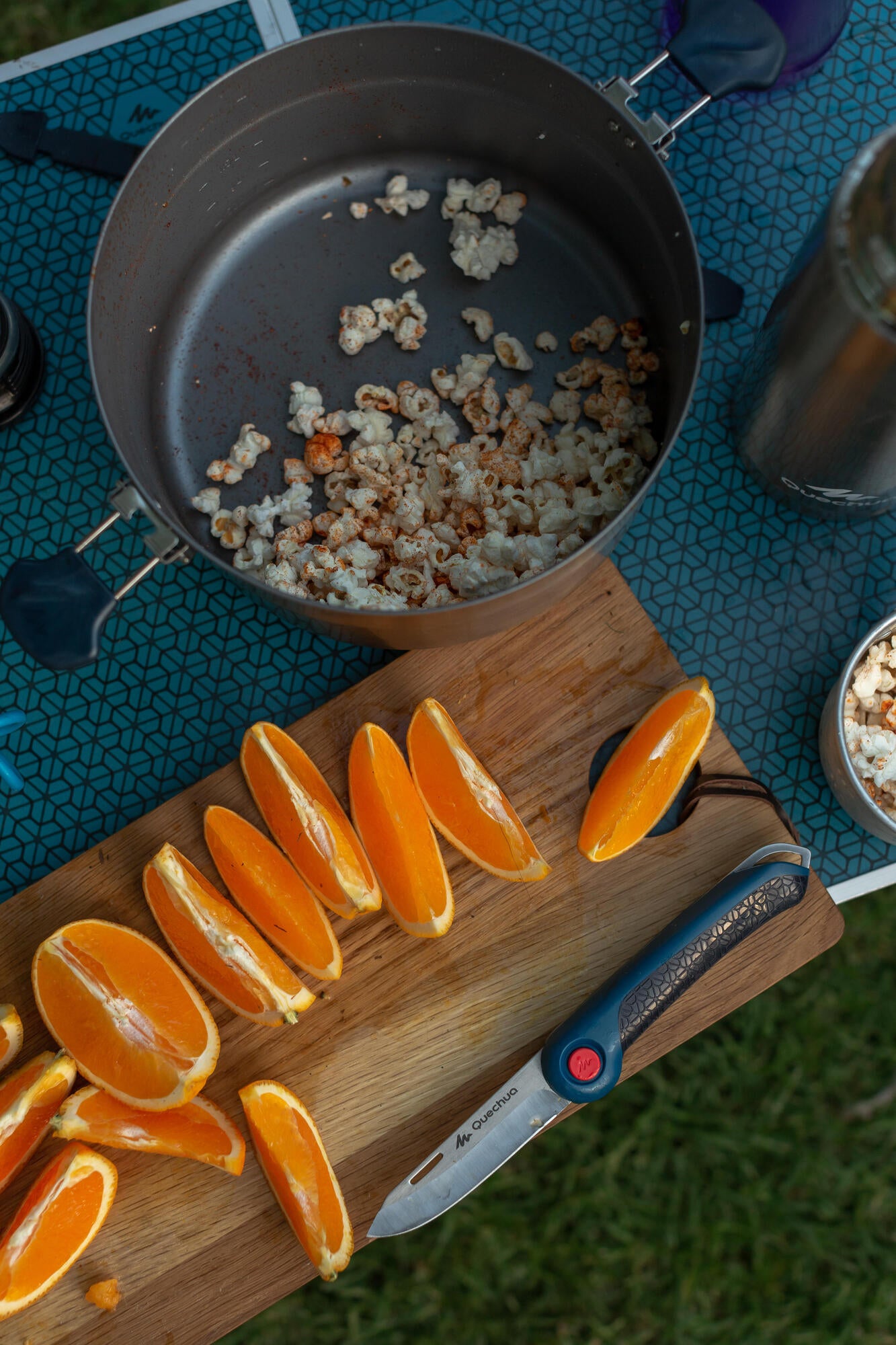 Quechua Non-Stick Stainless Steel 4-Person 24-Piece Camp Cookset 3.5 L