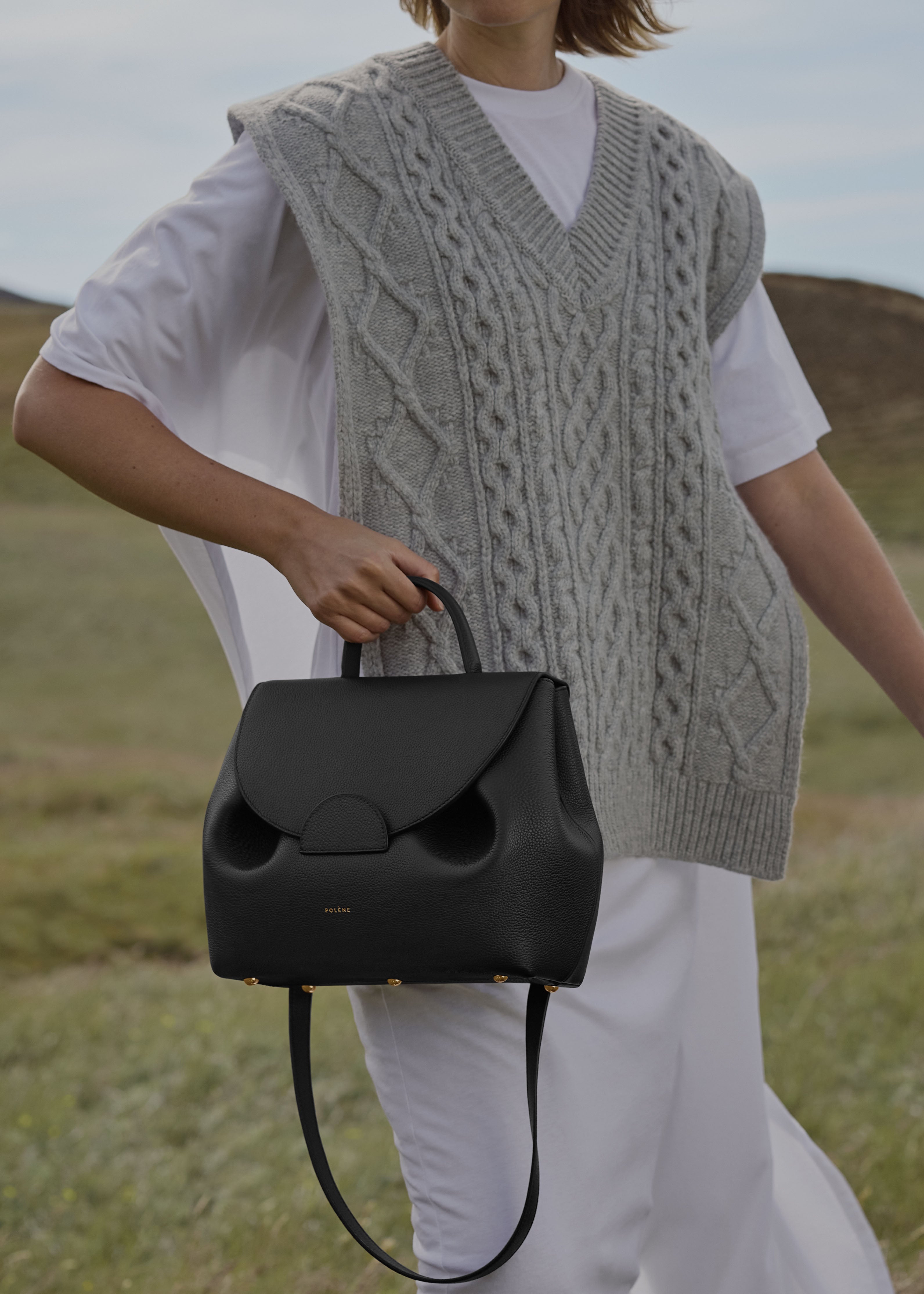 Num茅ro Un - Noir Grain茅、mySite、camillekostekn