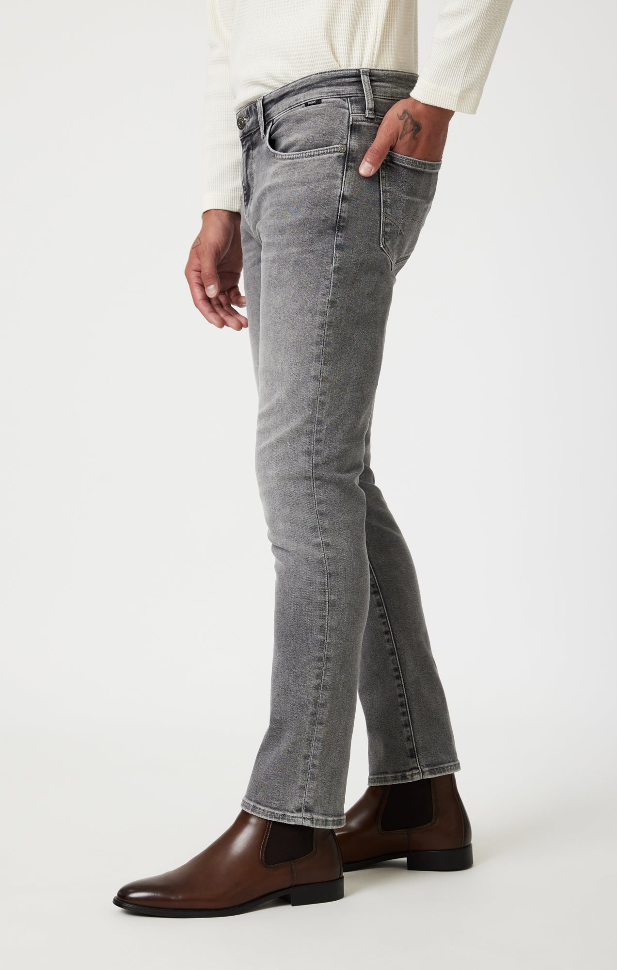 {product_title} - {shop_name}