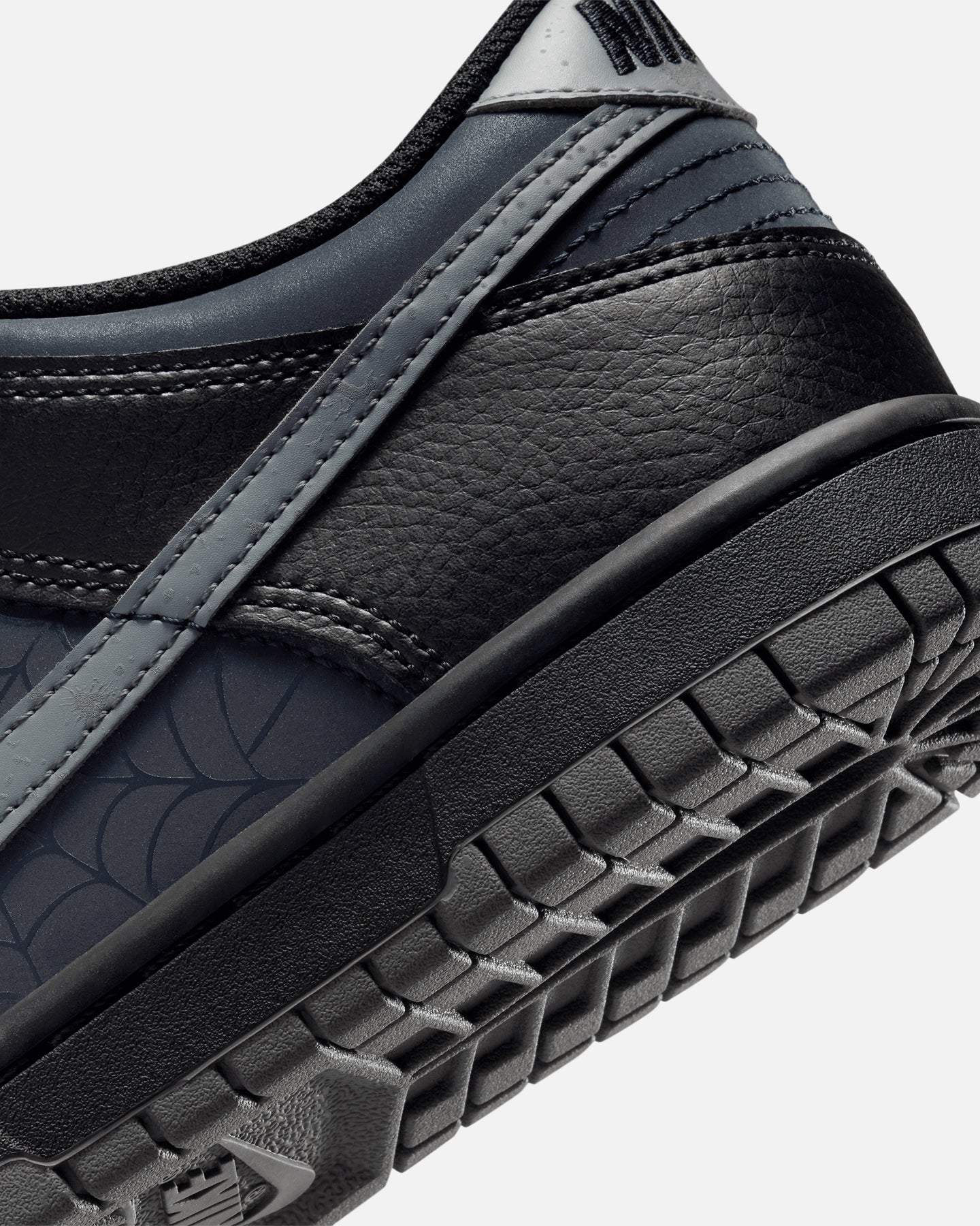 Nike Kids' Dunk Low (GS) Black/Smoke Grey、mySite、zt4zffjzw