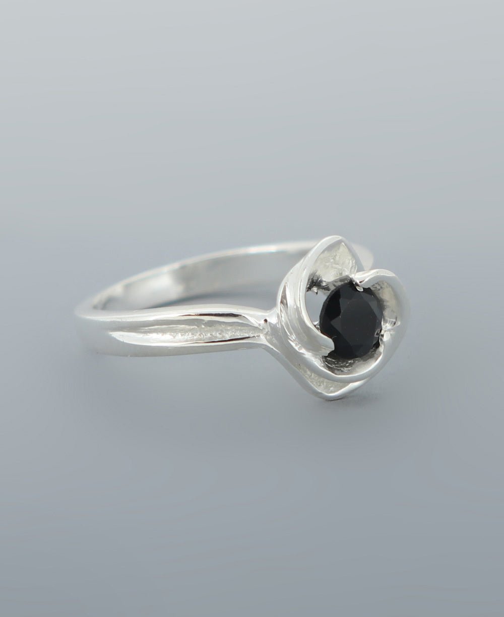 Black Onyx and Sterling Silver Floral Ring、mySite、topwebapps