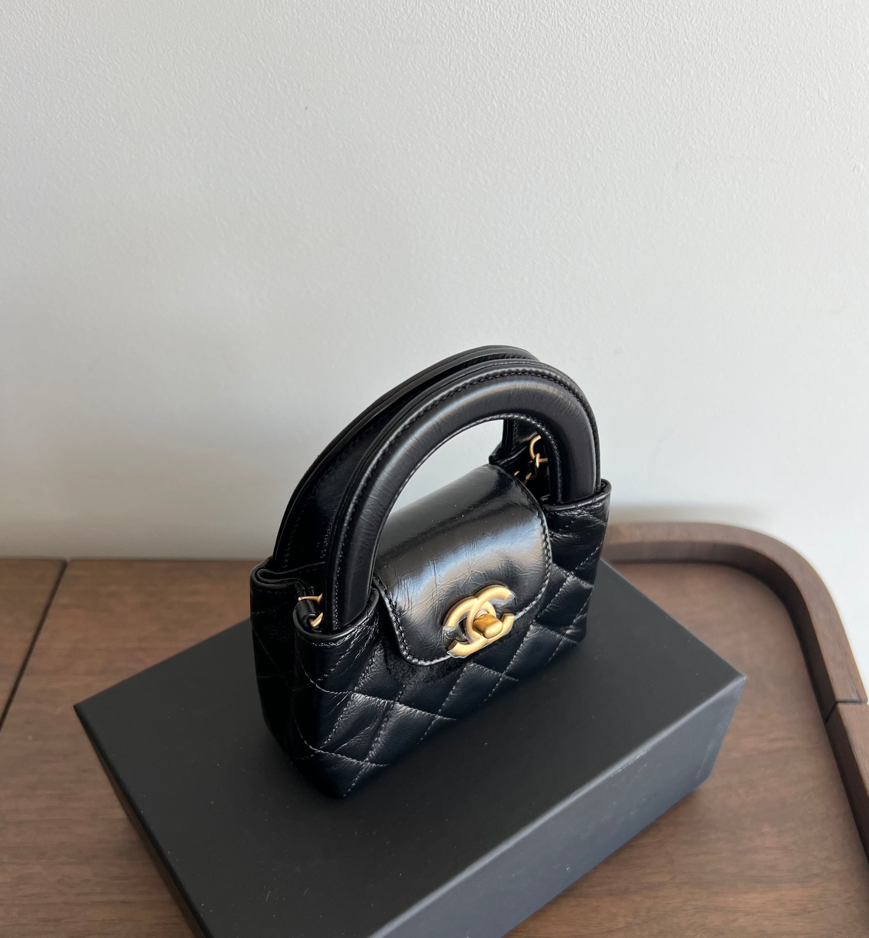 Chanel Kelly Shopping Bag Shiny Aged Calfskin & Gold Hardware Black (Nano)、mySite、garminoutage.com