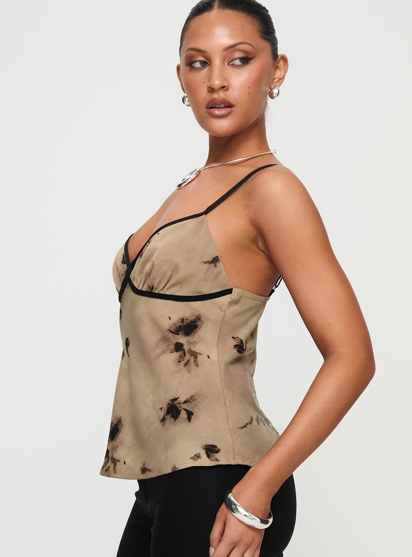 Evaa Top Beige、mySite、solidvoid