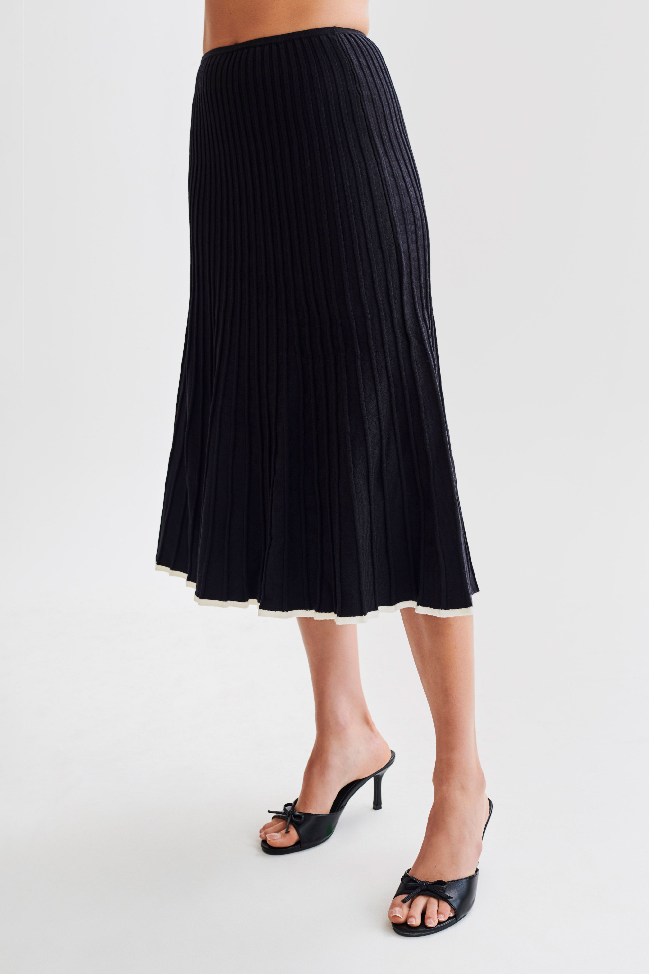 Jolene Contrast Rib Knit Midi Skirt - Black、mySite、solidvoid