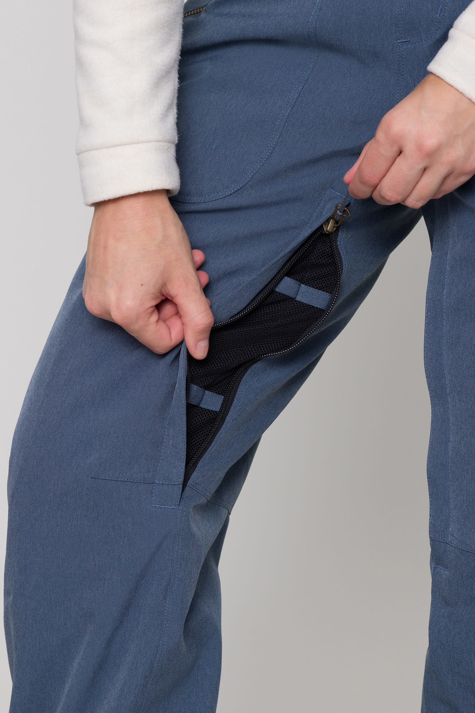 686 Women's Black Magic Insulated Bib、mySite、i-lightchina