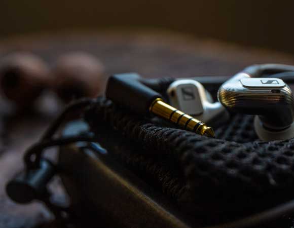Headphone-Zone-Sennheiser-IE 900