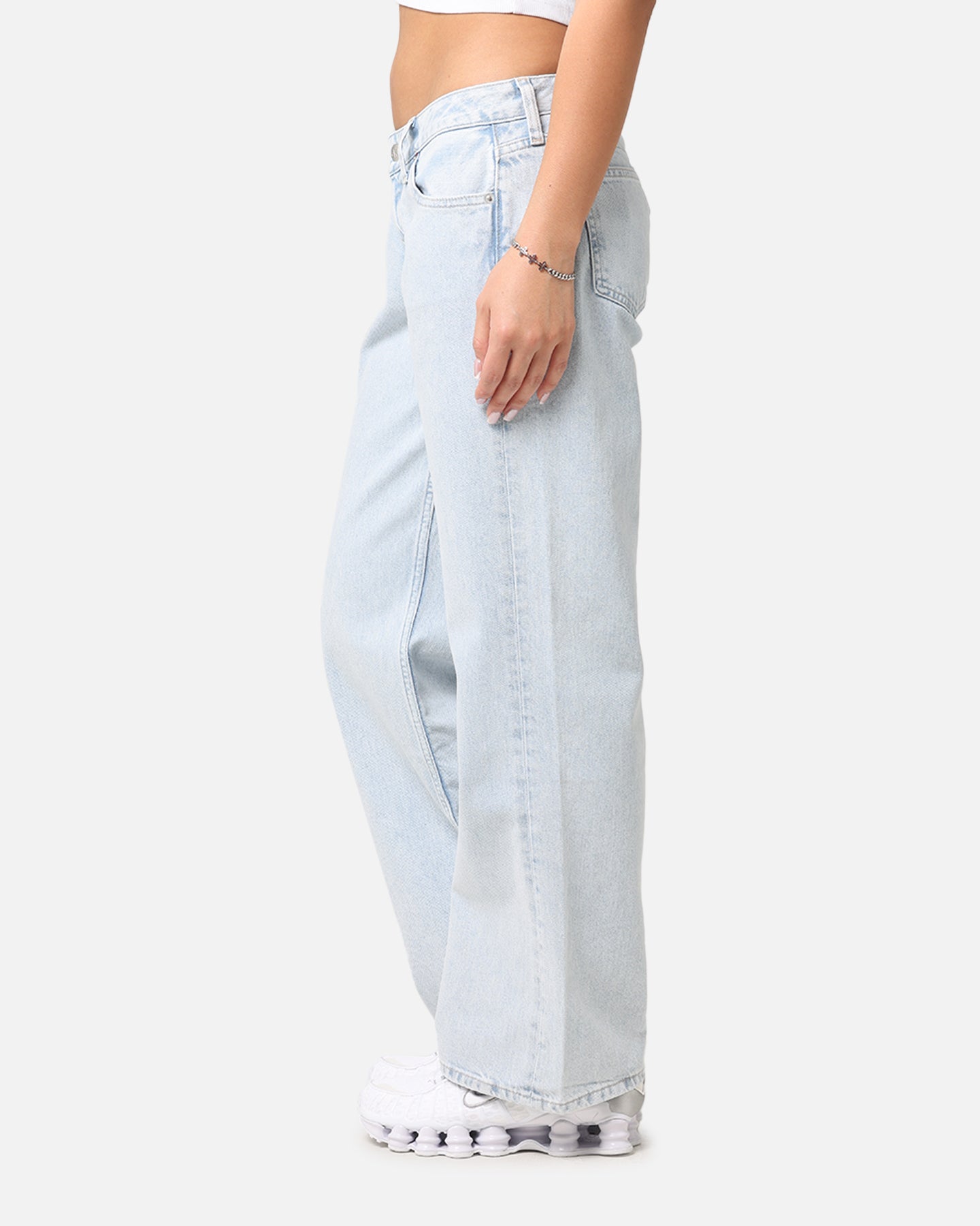 {product_title} - {shop_name}