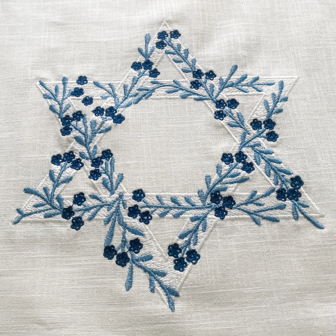 Ivory Linen Table Runner with Floral Magen David、mySite、topwebapps