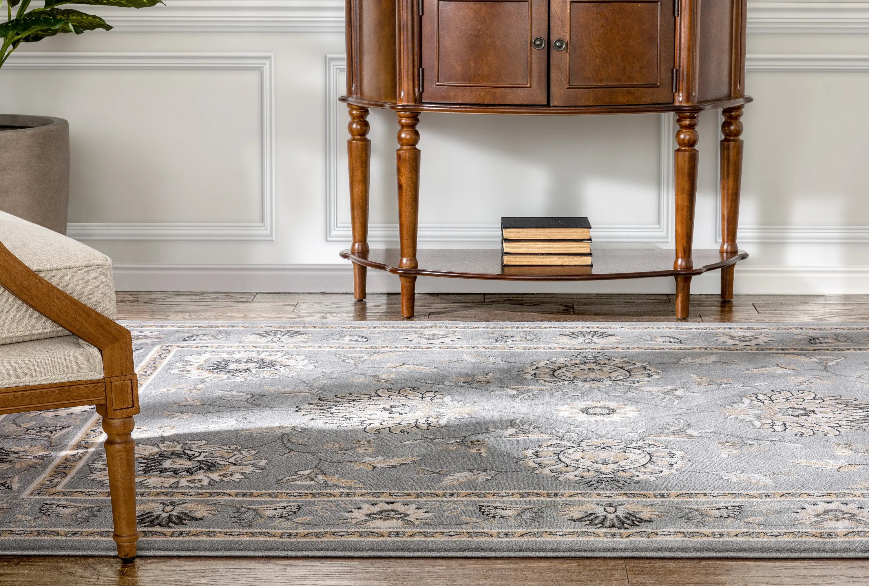 Abbasi Grey Traditional Rug、mySite、gigharbornorthrealestate