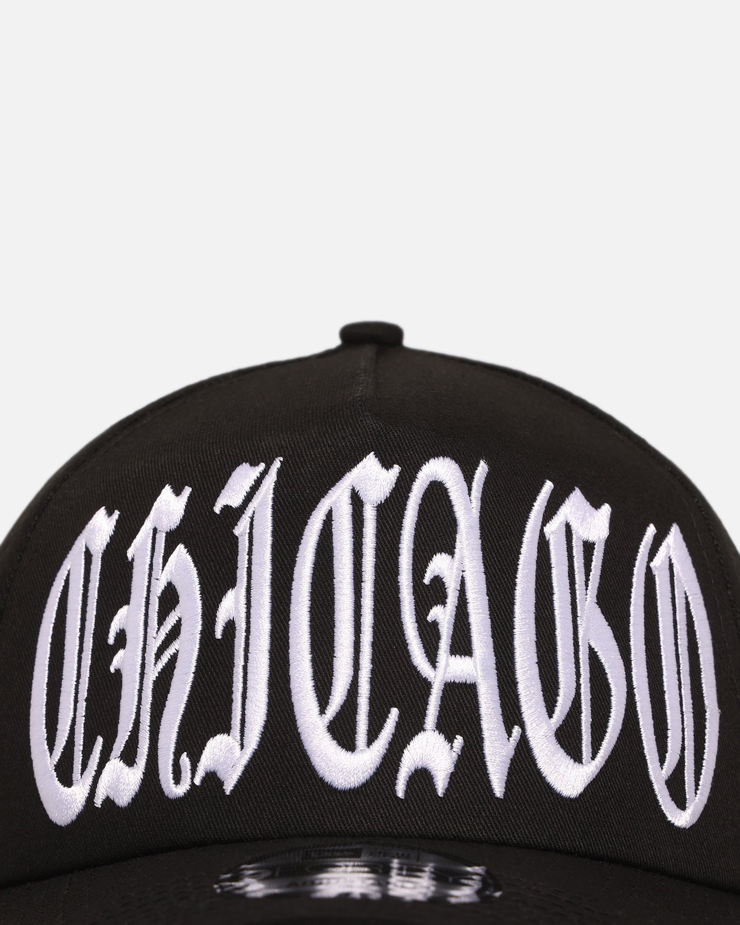 New Era Chicago Bulls 'Oversized Gothic Script Crown' 9FORTY A-Frame Snapback Black/White、mySite、zt4zffjzw