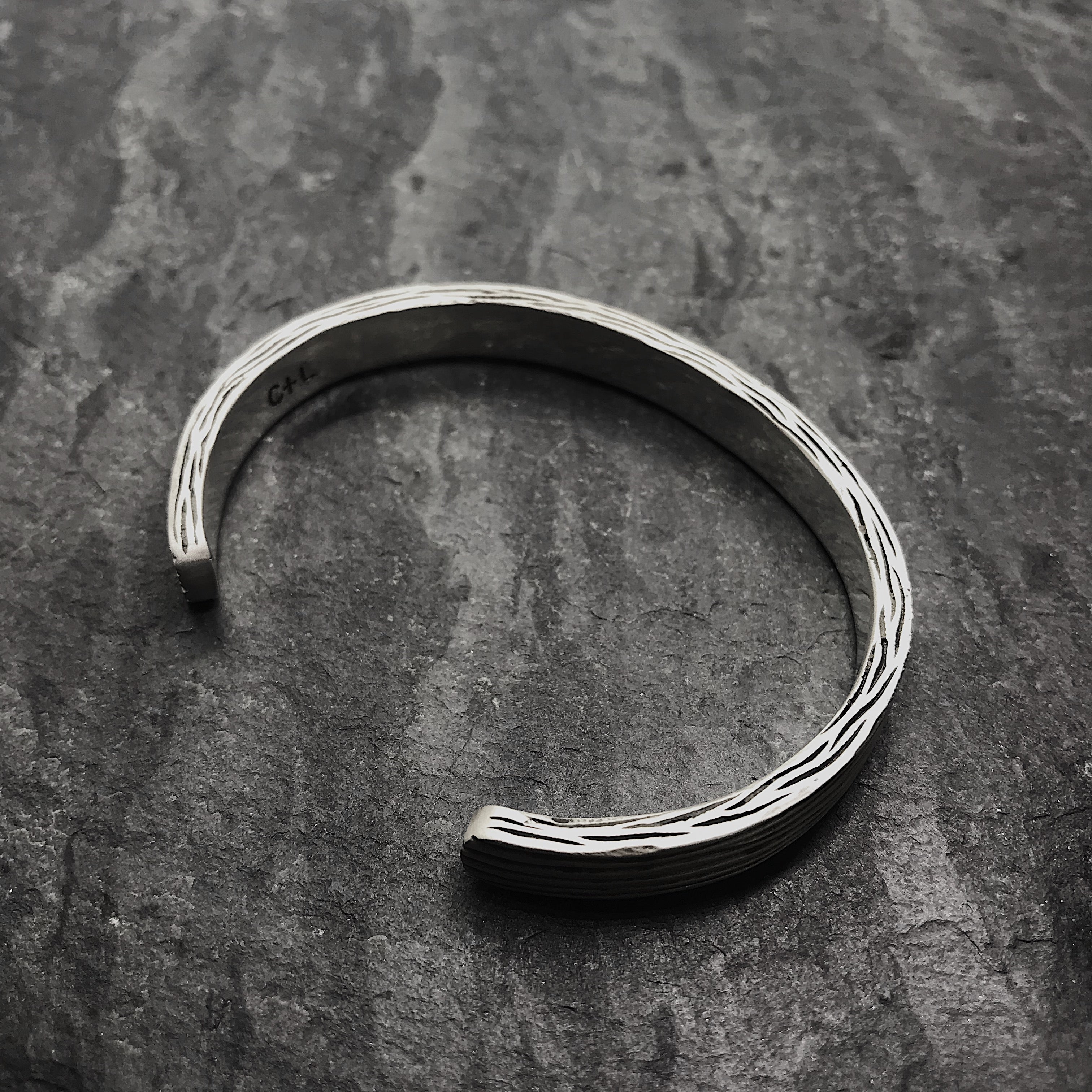  Threaded Cuff in Oxidized Silver、mySite、merchandisen