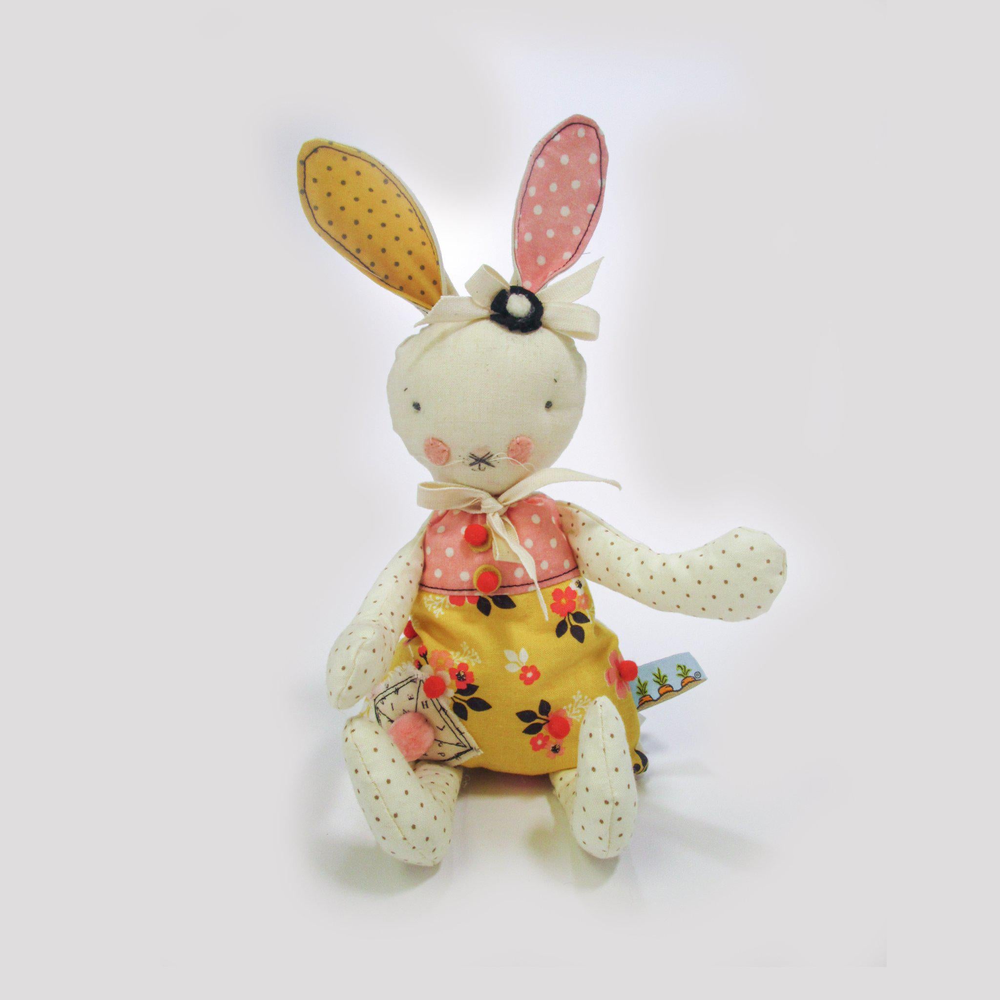 RETIRED - Hutch Studio - Yellow Floral Bunny - One Of A Kind Bunny、mySite、g9winljtr
