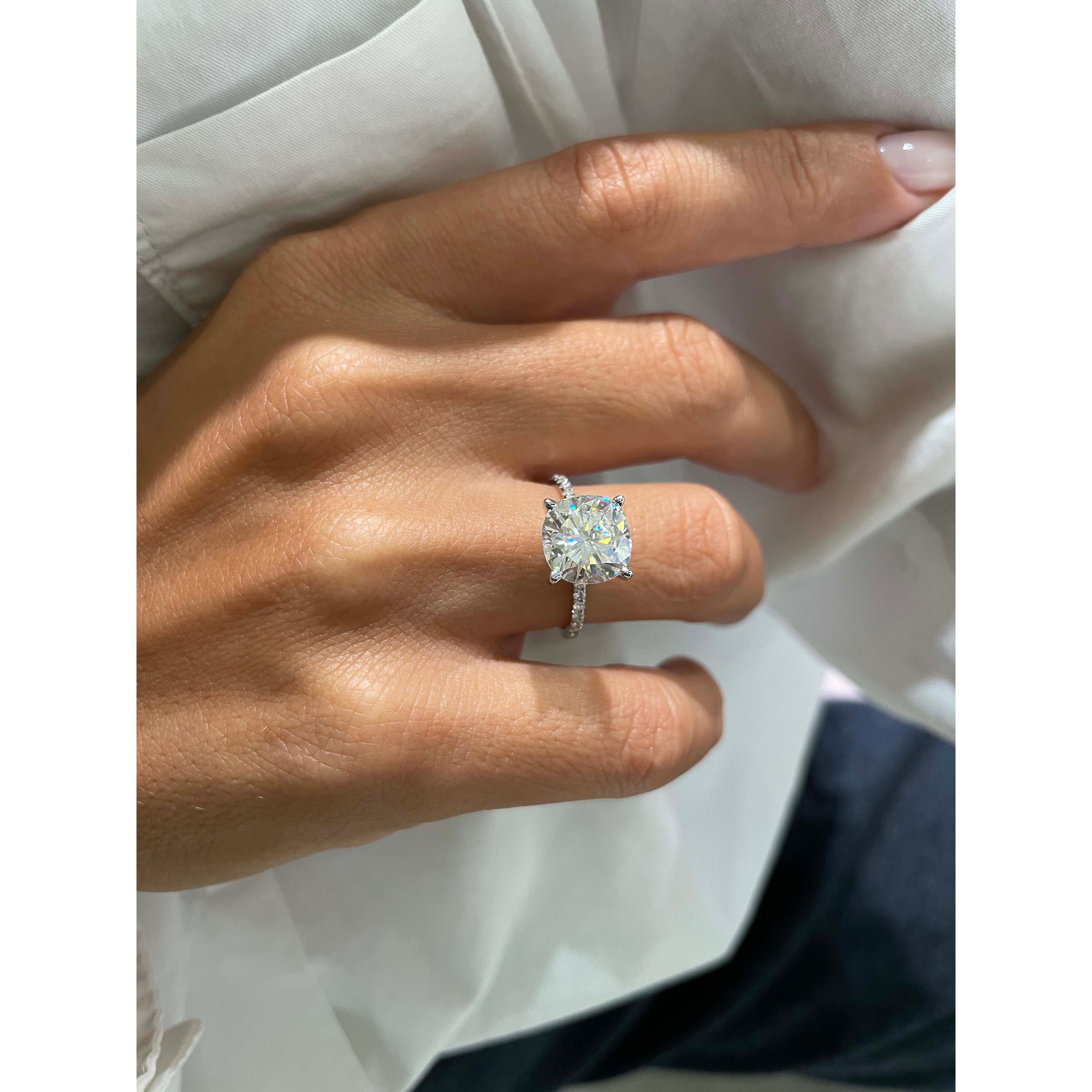 Stephanie Moissanite & Diamond Ring -14K White Gold (RTS)、mySite、hinf8tx79