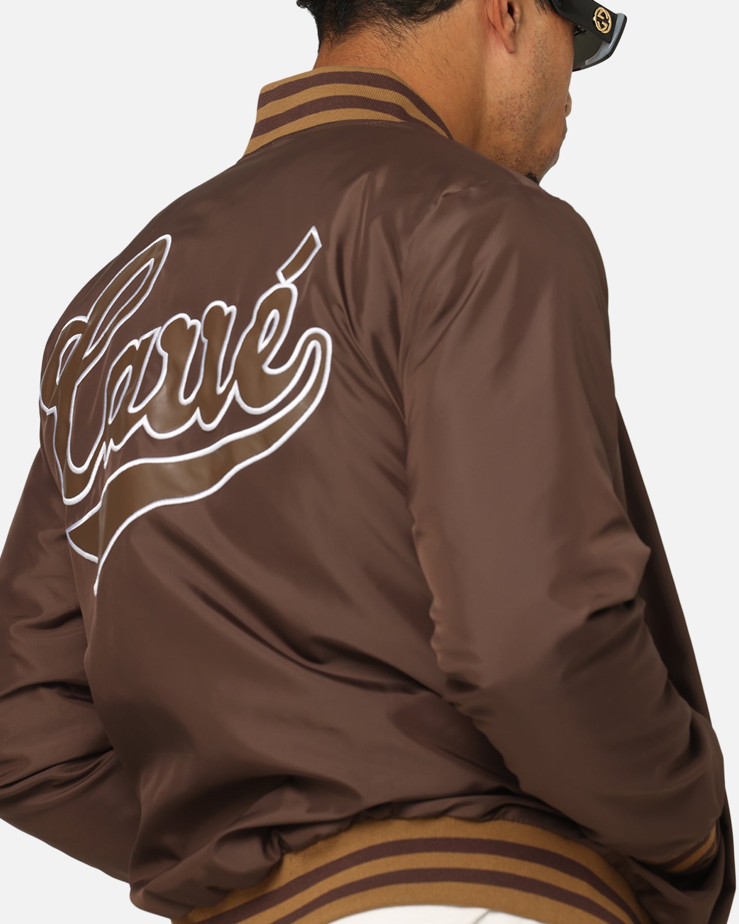 {product_title} - {shop_name}