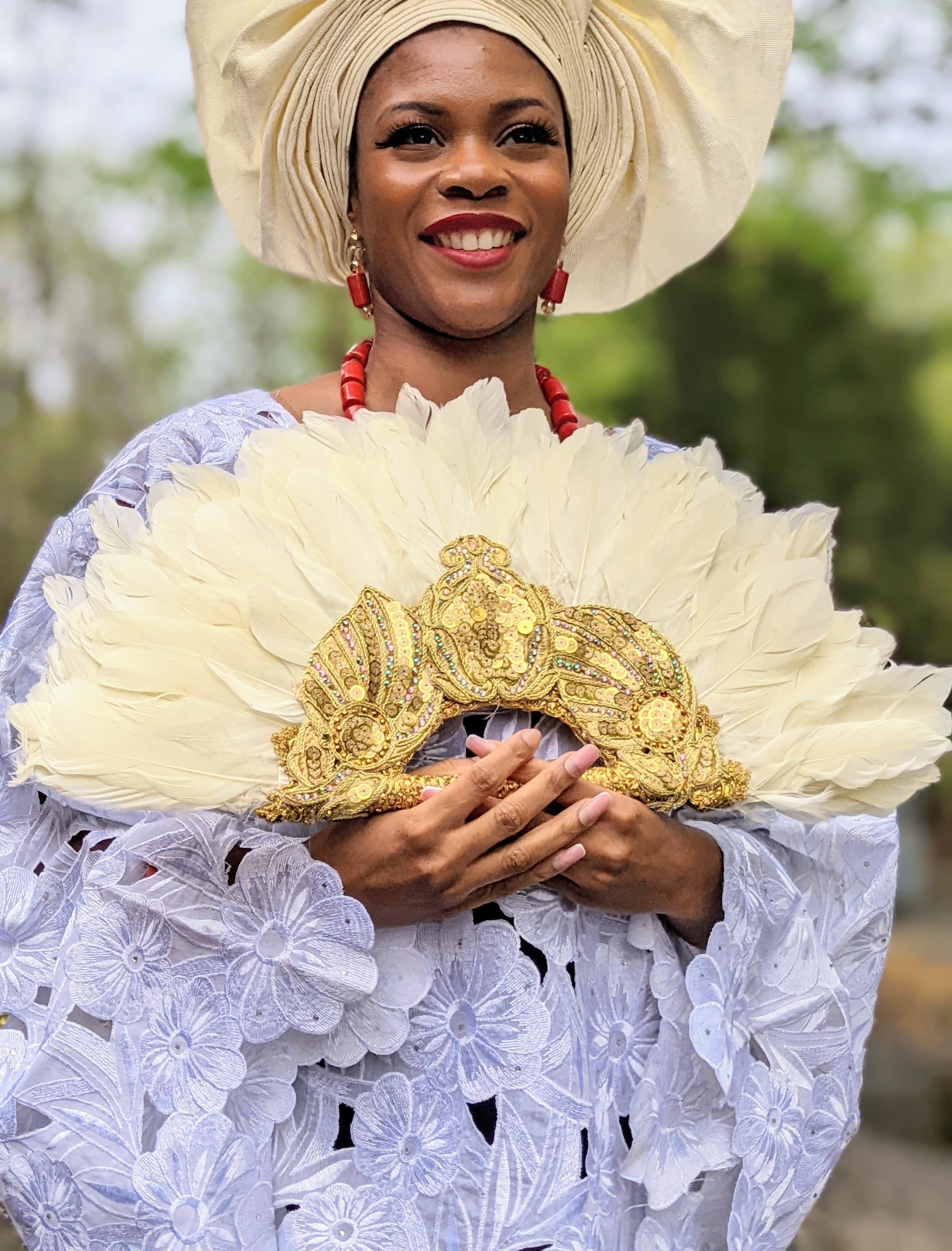Cream Olatomi African Wedding Feather Fan with Glittery Stones and Gold Embellishments-DPFCG43、mySite、solidvoid