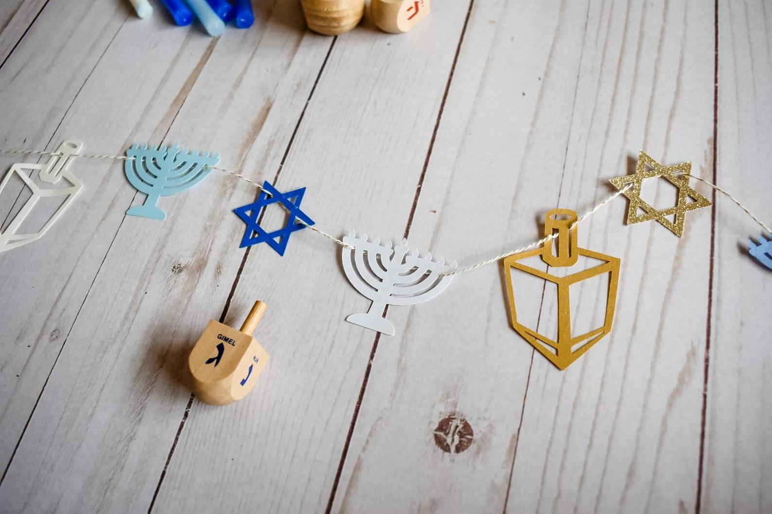 Mini Hanukkah Garland - Silver or Gold、mySite、topwebapps
