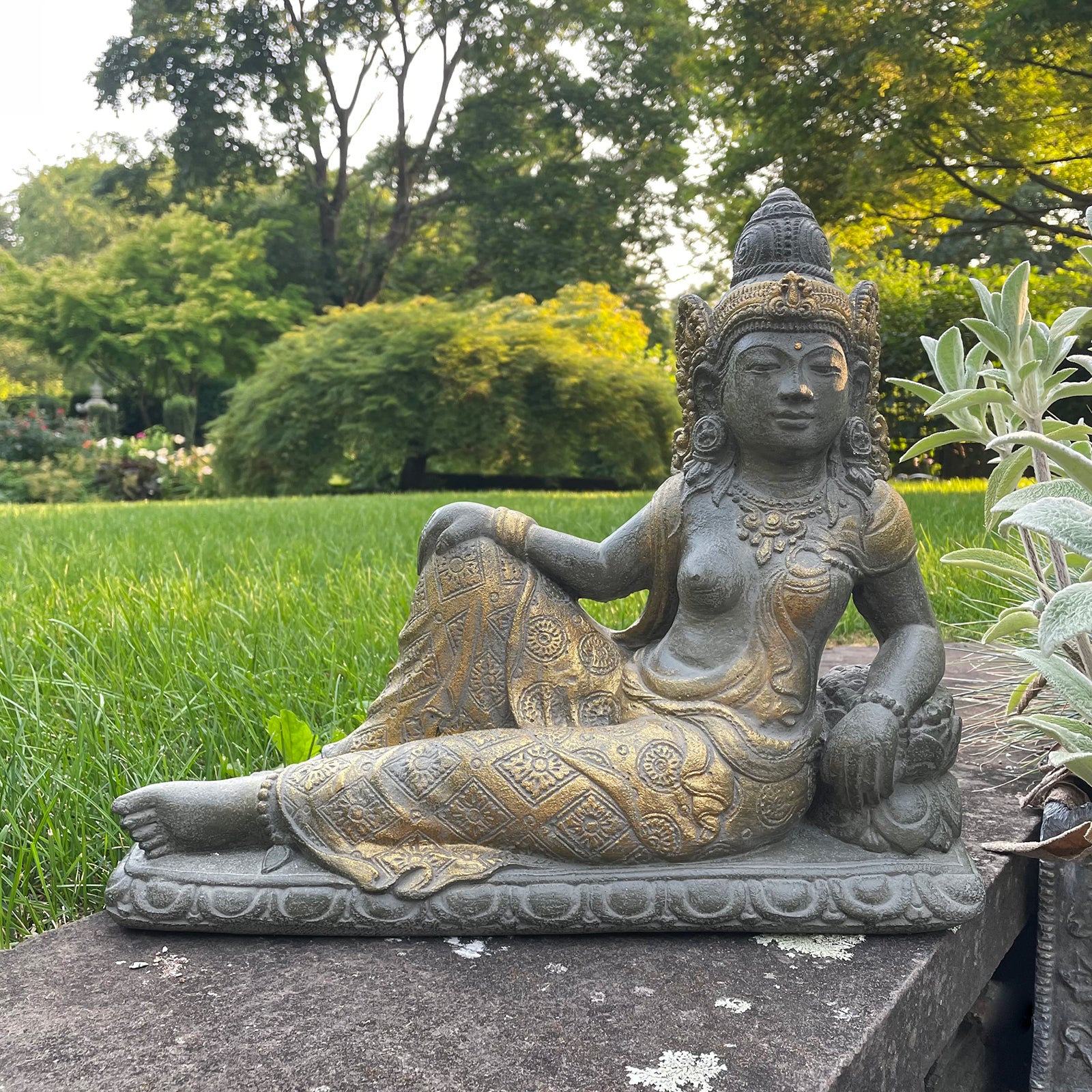 Reclining Tara Garden Statue、mySite、topwebapps