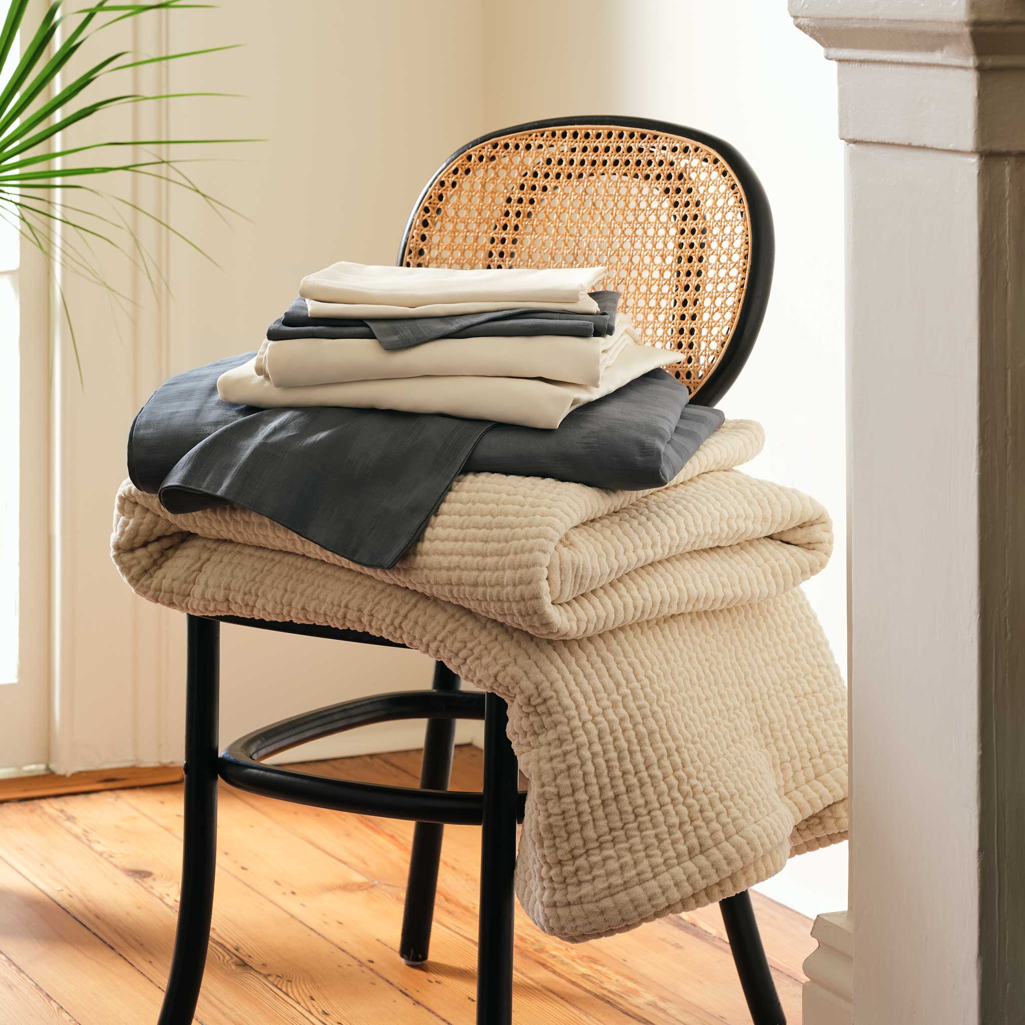  Dabito Ribbed Chenille Quilt - Last Call、mySite、sugarbowlscore