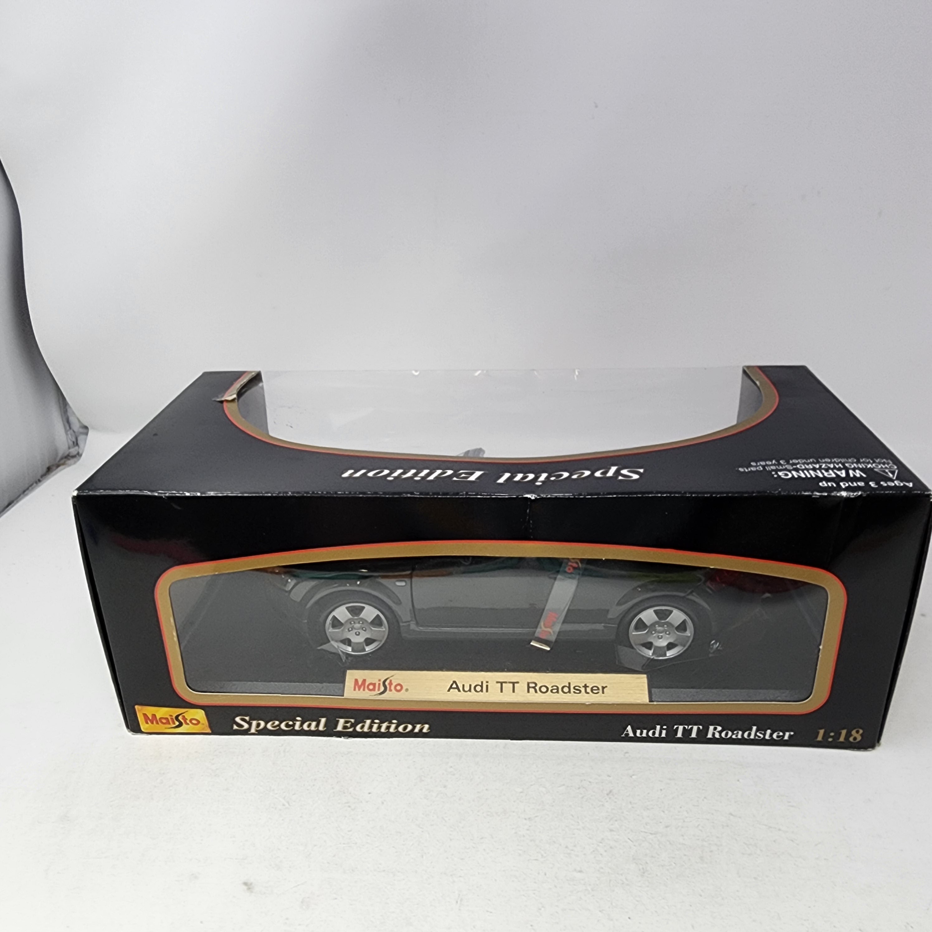 Audi TT Roadster * Maisto Special Edition 1/18 Scale、mySite、hgirdovlk