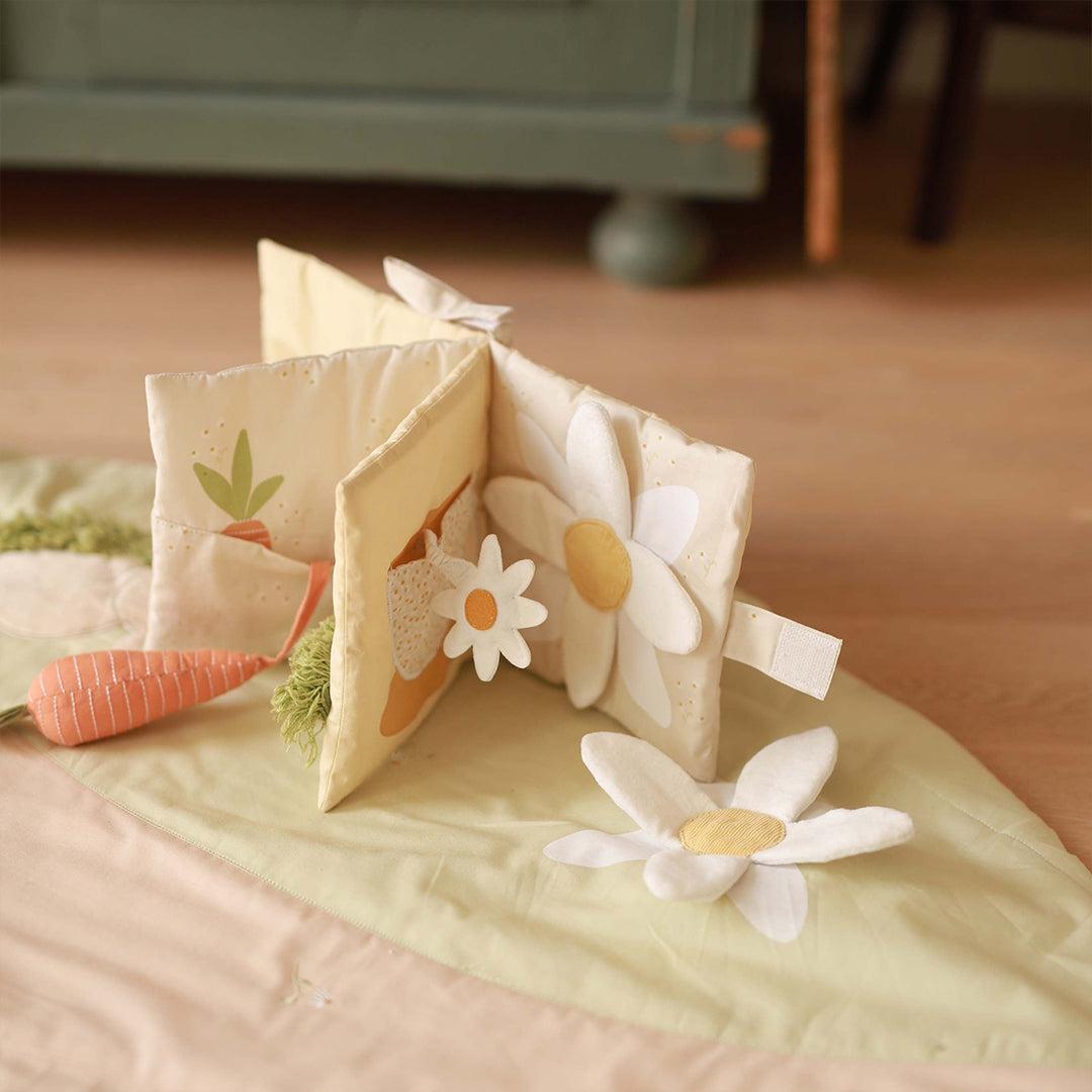  Avery Row Baby Fabric Book - Bunny Tales、mySite、merchandisen