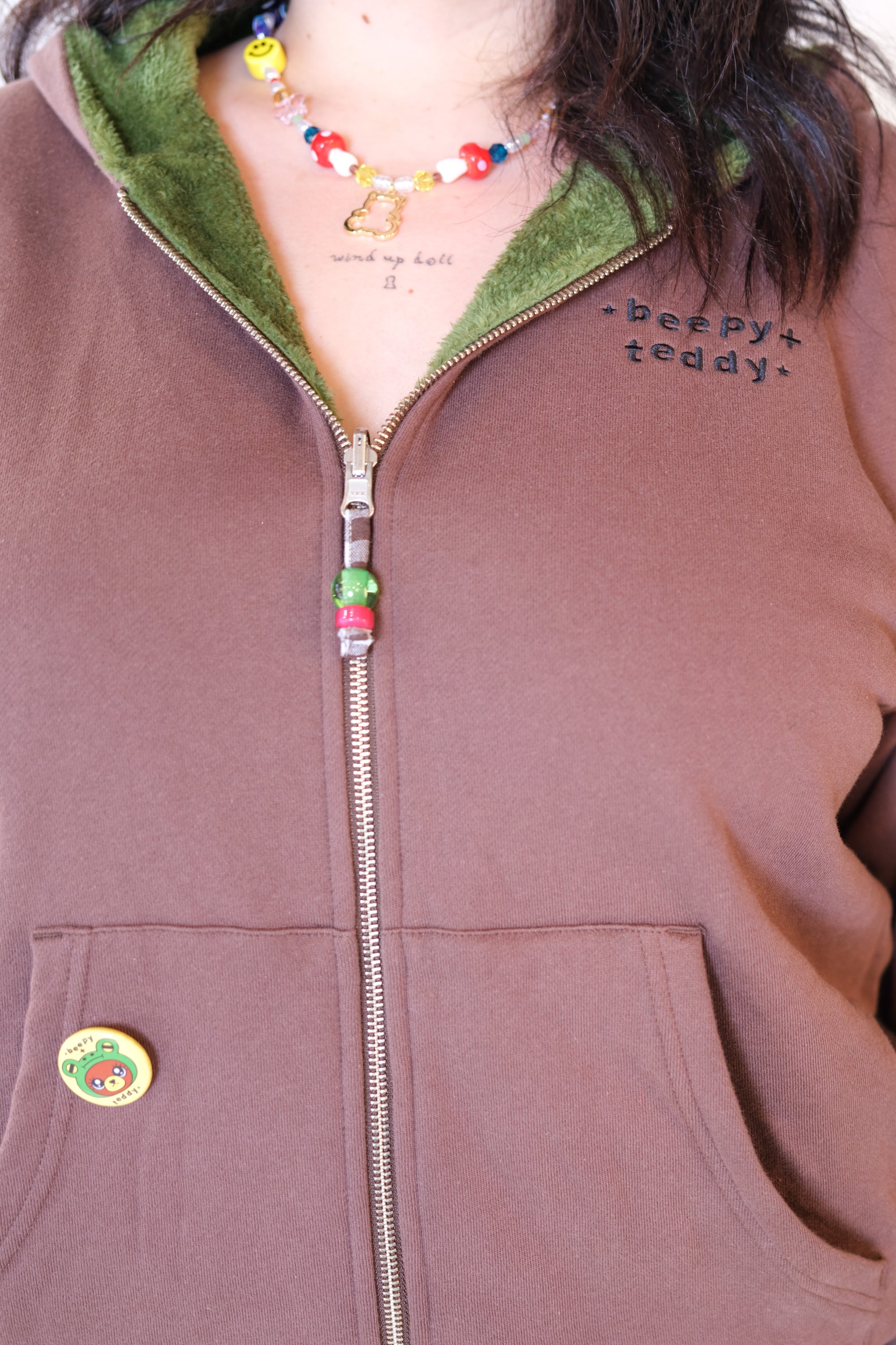 {product_title} - {shop_name}