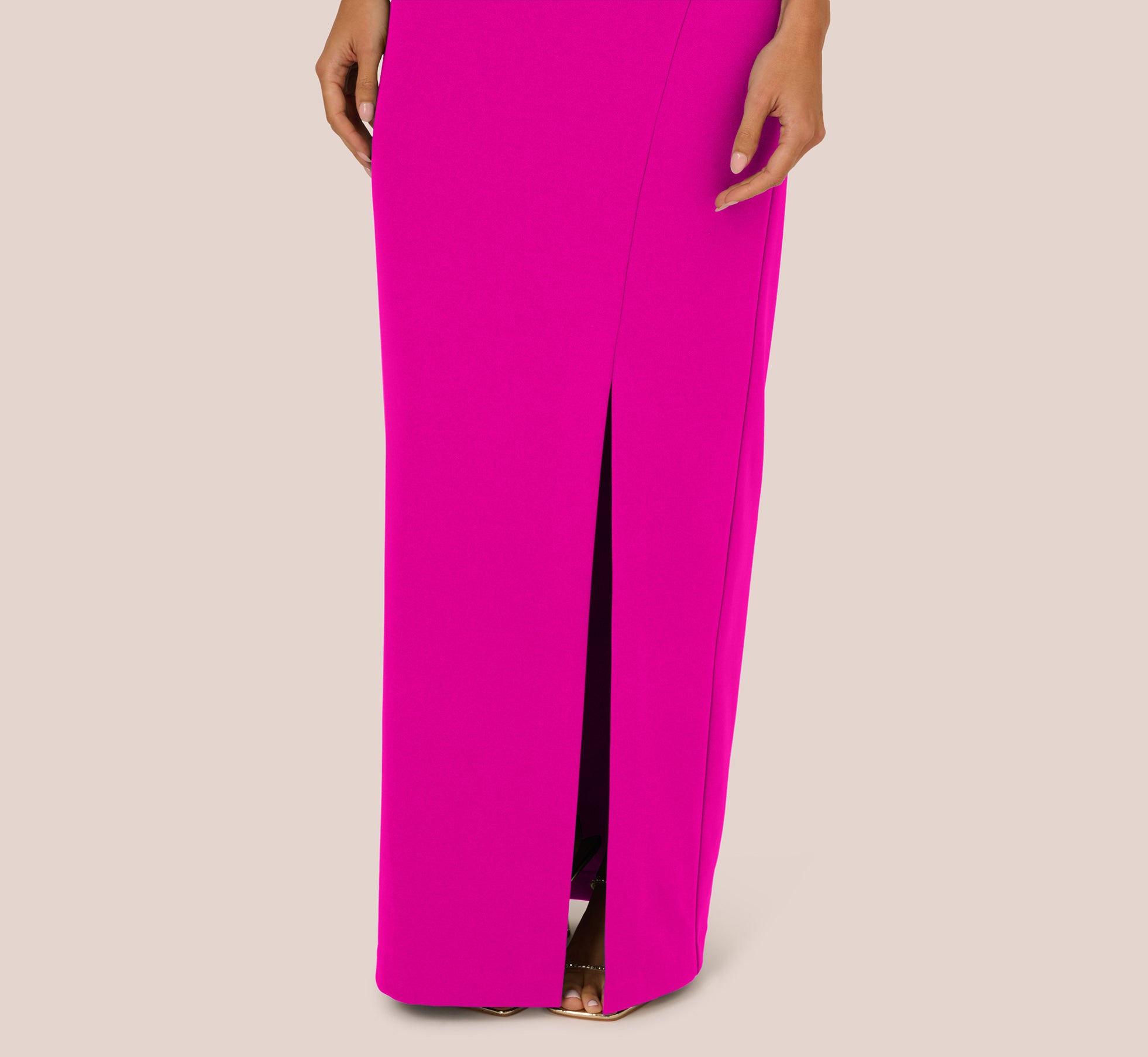 Sleeveless Knit Crepe Rhinestone Bow Column Gown In Pink Flame、mySite、solidvoid