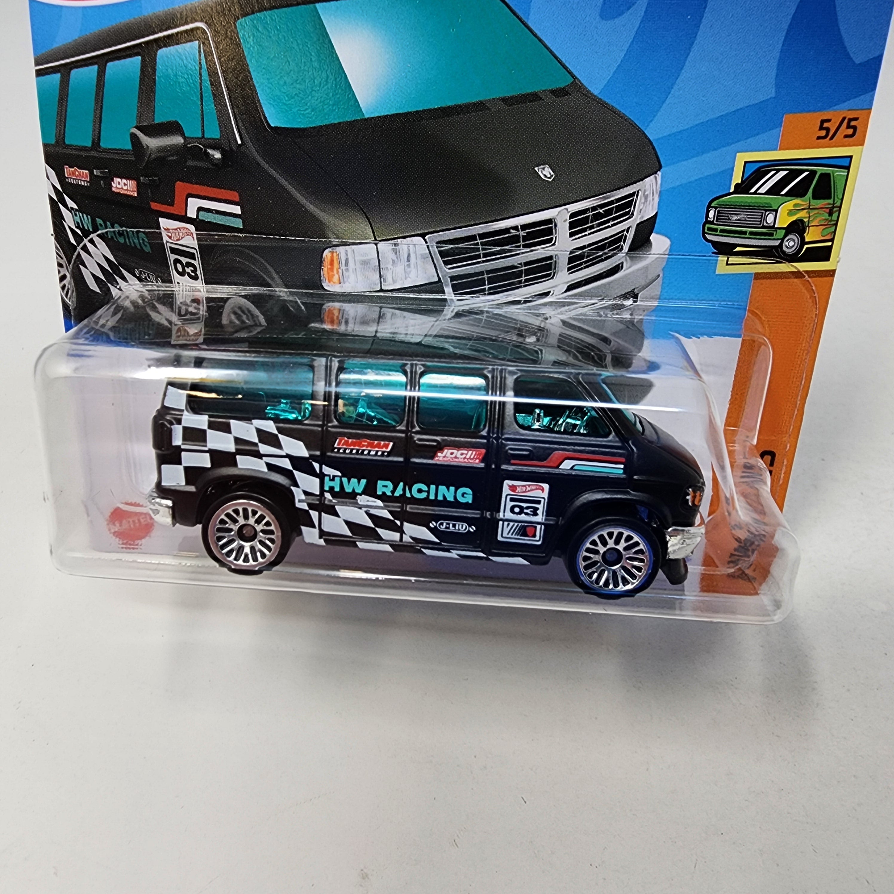 Short Card * Dodge Van #248 * Black * 2024 Hot Wheels Case Q、mySite、hgirdovlk