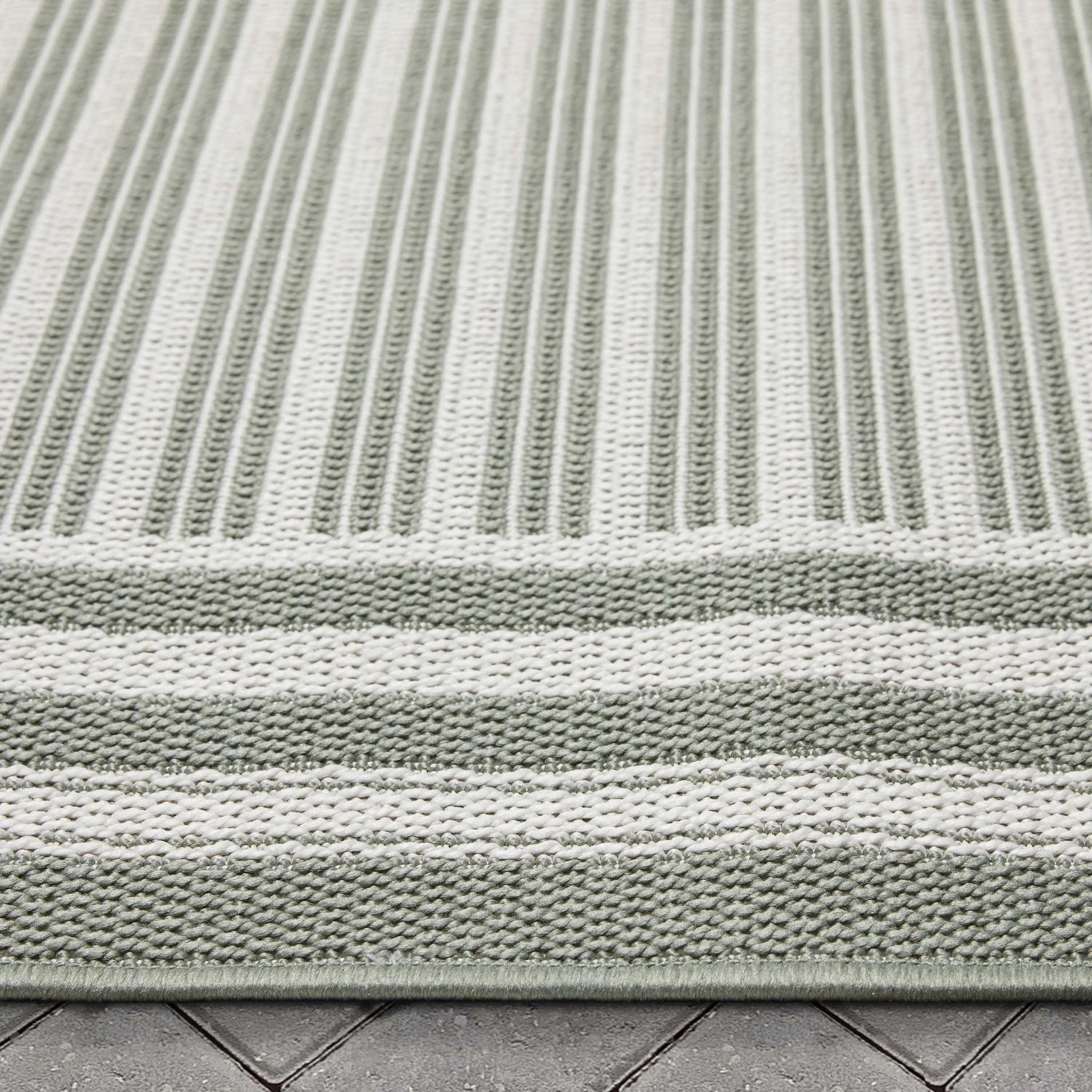 Frankie Modern Stripes Indoor/Outdoor Green Textured Rug、mySite、gigharbornorthrealestate
