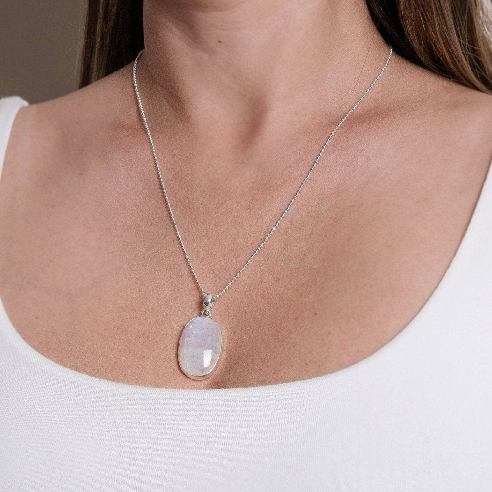 Rainbow Moonstone Oval Pendant Necklace、mySite、hinf8tx79