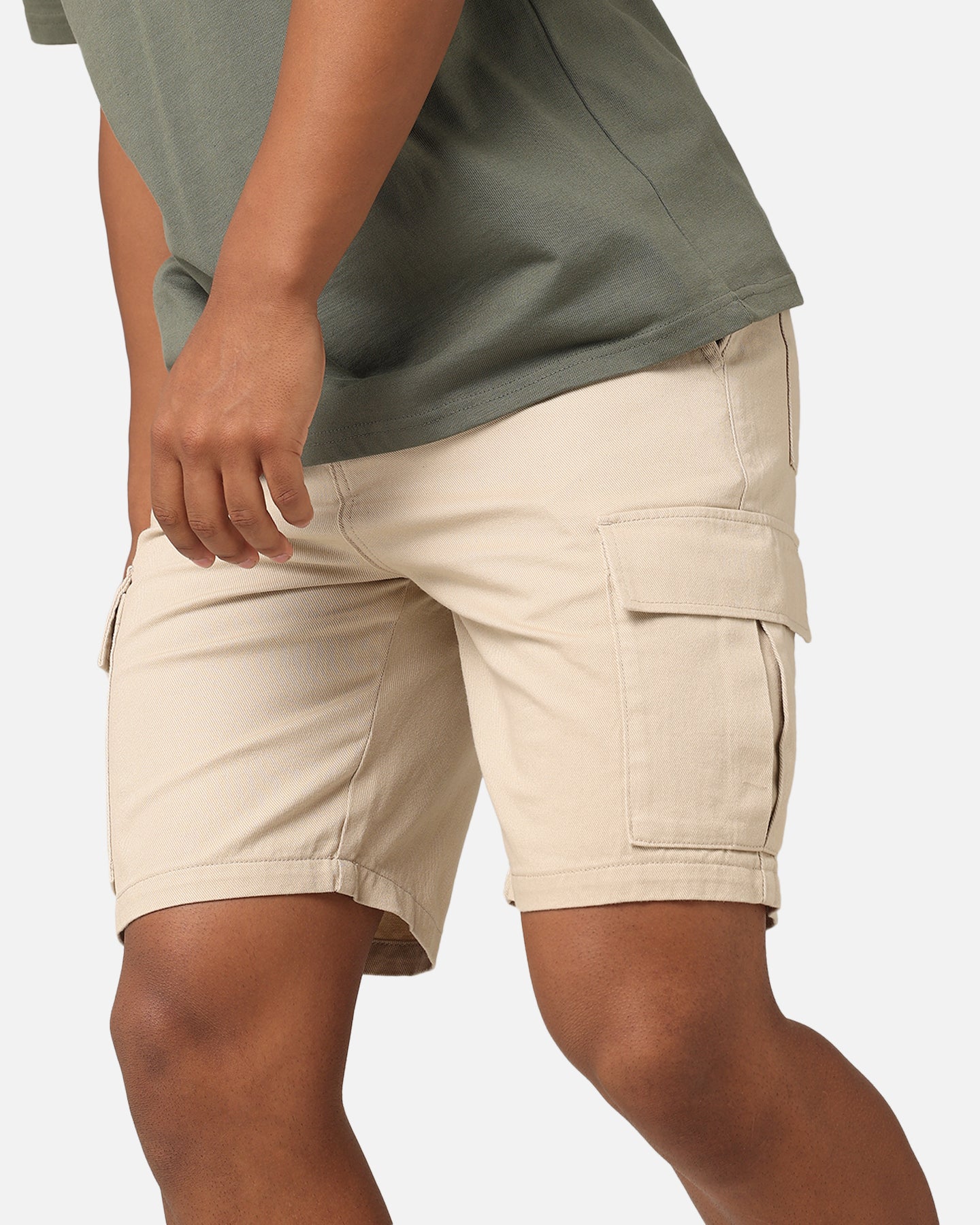 {product_title} - {shop_name}