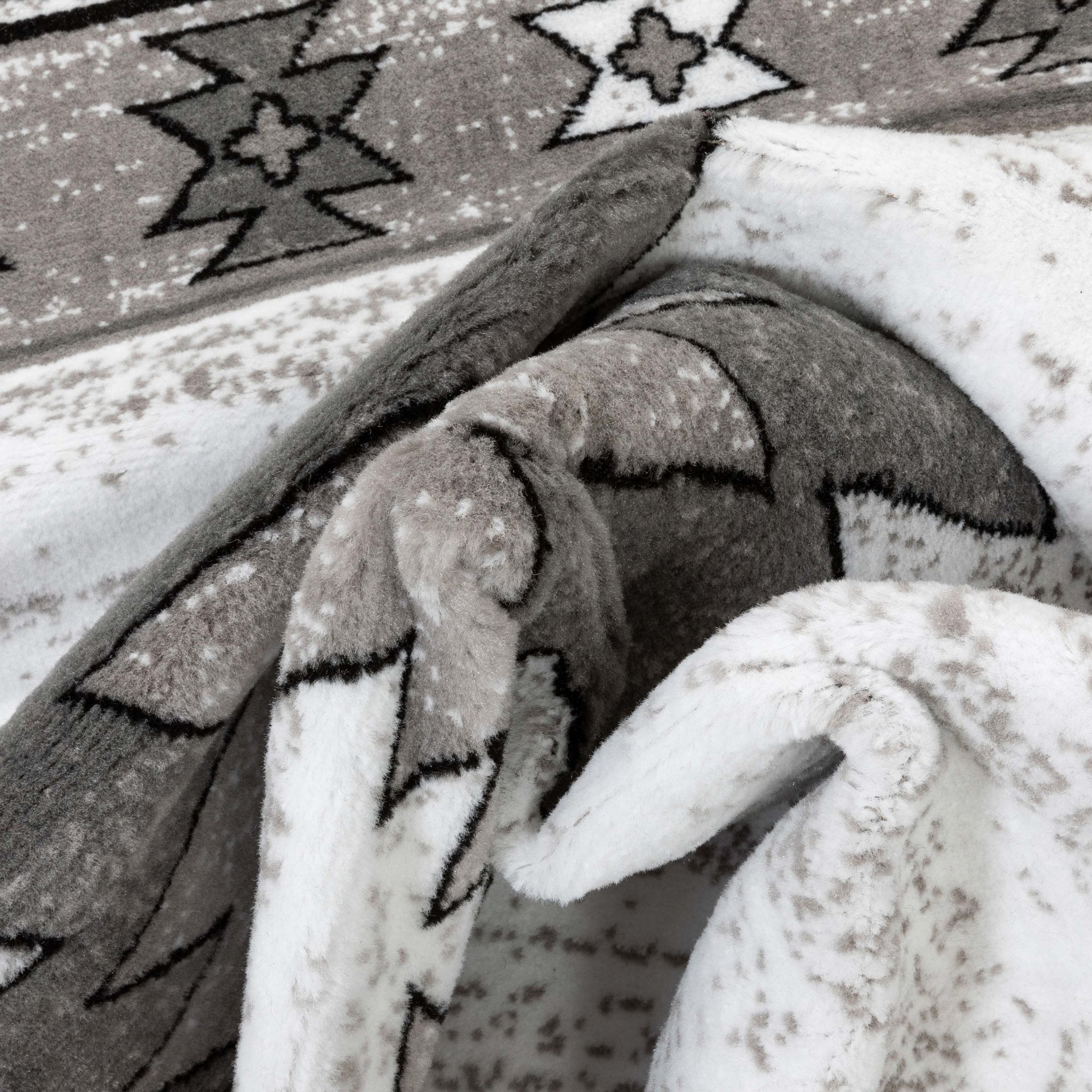 Rodrigo Southwestern Diamond Rug、mySite、gigharbornorthrealestate