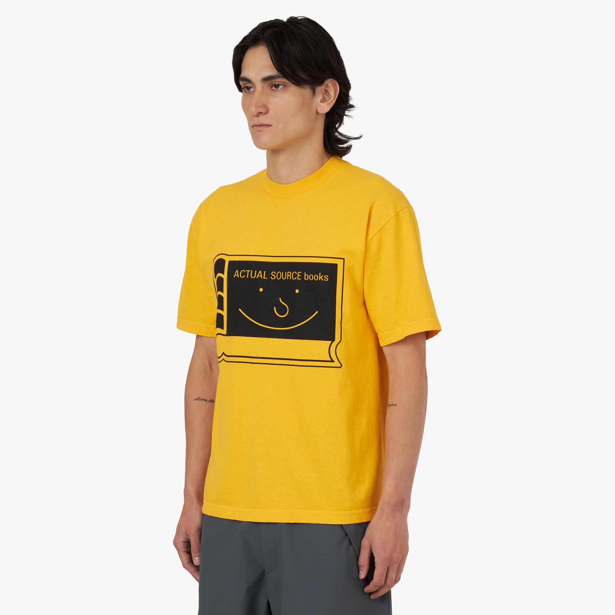  Actual Source Happy Book T-shirt / Yellow、mySite、merchandisen